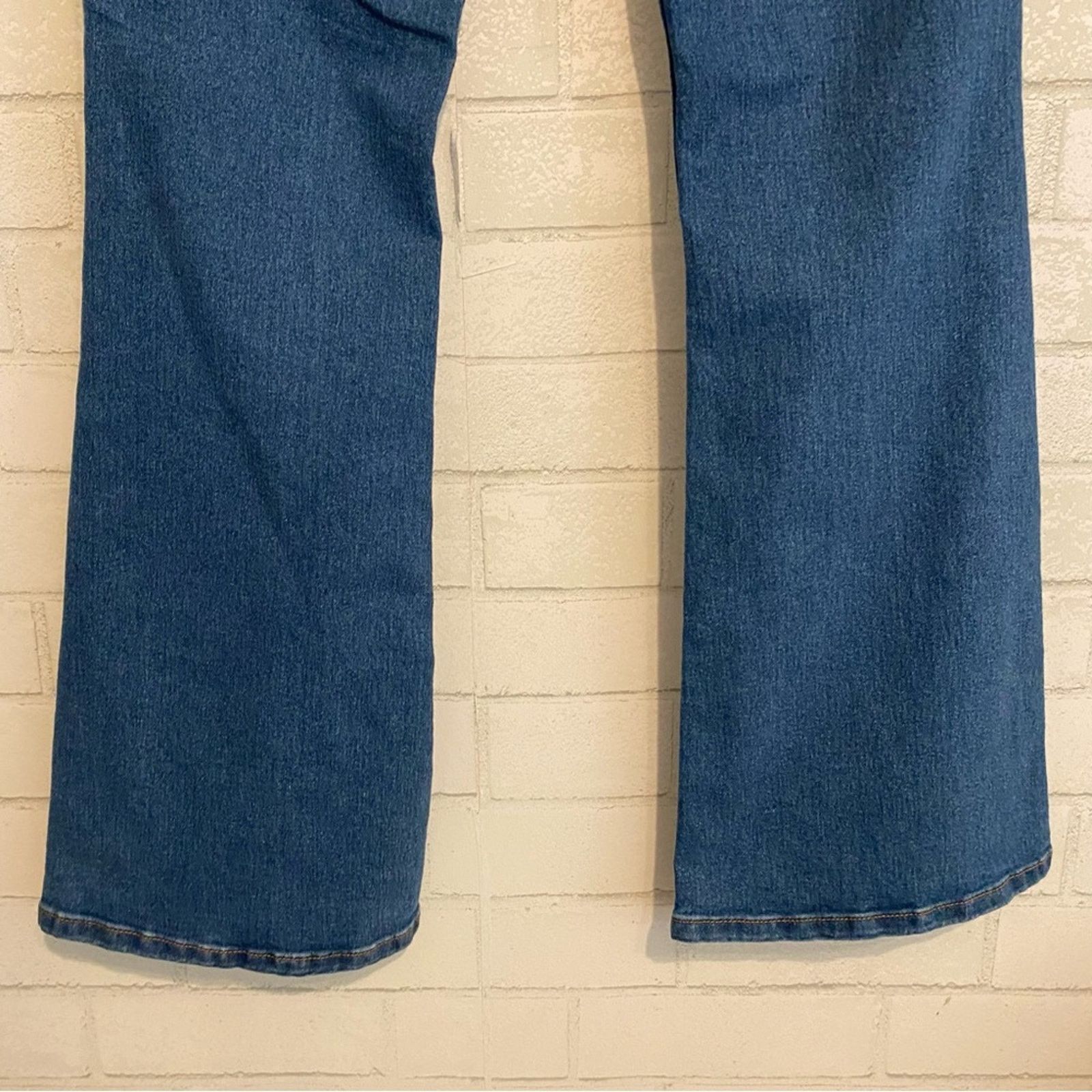 Pieces Uniques NWT $70 Pieces UK Denim Flare Fit High Waist Jeans MED NEW Size 28" / US 6 / IT 42 - 12 Thumbnail