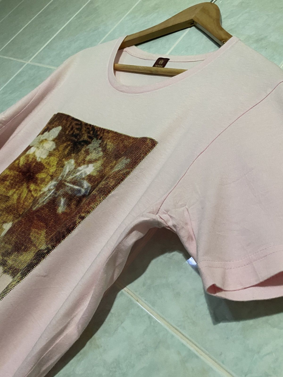 Designer × Japanese Brand × Takeo Kikuchi TAKEO KIKUCHI Blossom Flower Painting Art Tshirt Size US M / EU 48-50 / 2 - 4 Thumbnail