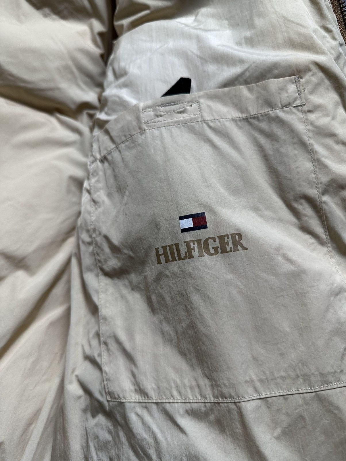 Tommy Hilfiger Vintage 90s Tommy Hilfiger Velvet Down Transformer Jacket Size US M / EU 48-50 / 2 - 7 Thumbnail