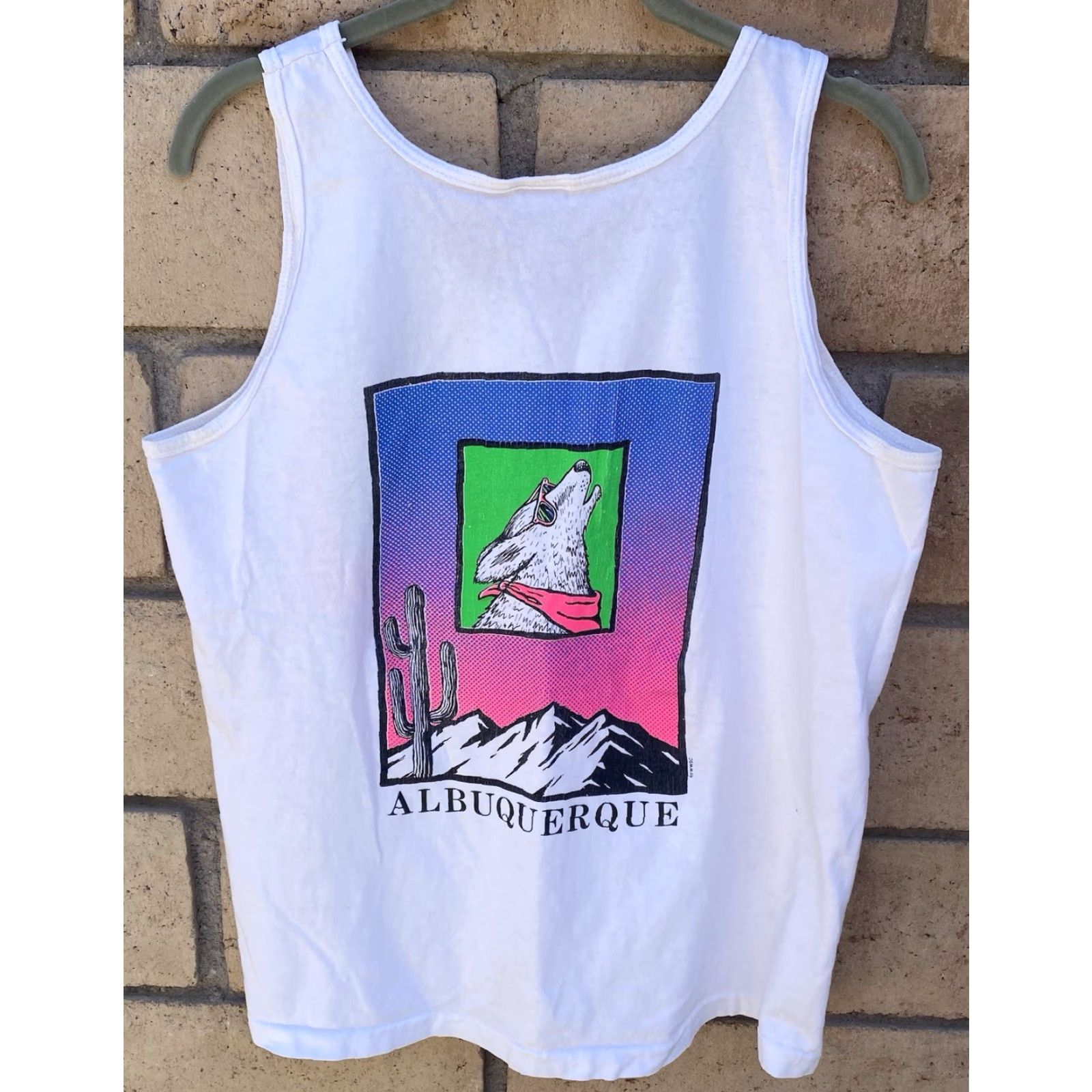 Vintage VINTAGE Albuquerque Coyote Howling Southwestern Neon Graphics Tank Top 80s 90s M Size US M / EU 48-50 / 2 - 5 Thumbnail