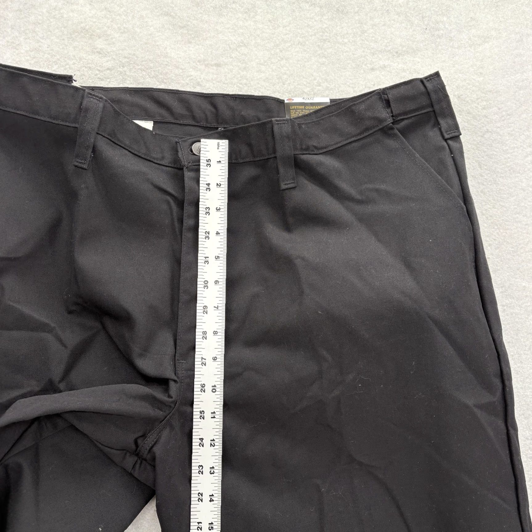 Dickies Dickies Work Pants Mens 42x32 Chino Regular Fit Black NWT Workwear Casual Pants Mens Slim Straight Front Pocket Logo Size US 42 / EU 58 - 6 Thumbnail
