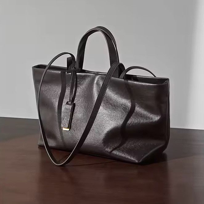 Leather Soft Leather Large Capacity Tote Bag Size ONE SIZE - 1 Thumbnail