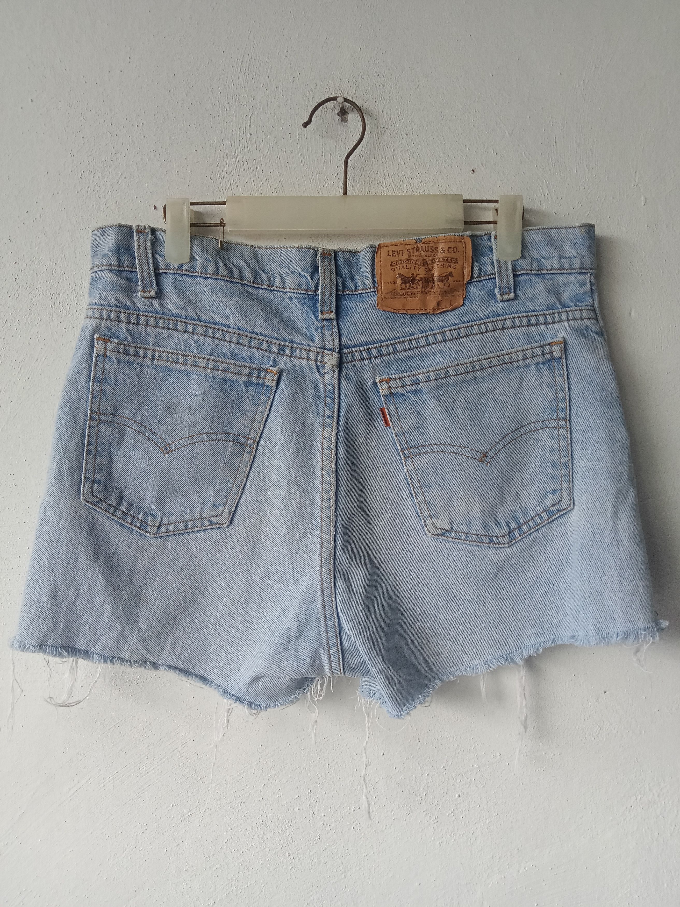 Levi's Vintage Clothing Vintage 90s Levis x Leslie Hamel Cut Off Jeans Size 33" - 6 Thumbnail
