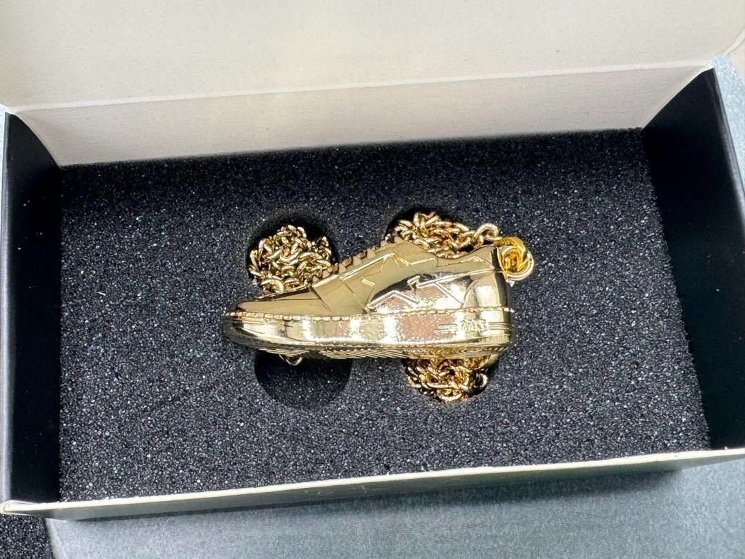 Bape NEW! Bape Card Member Exclusive Sta Shoe Necklace Size ONE SIZE - 1 Thumbnail