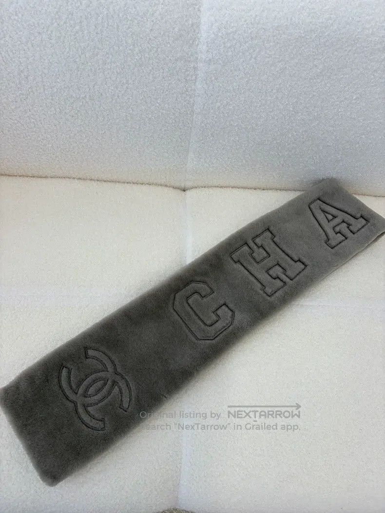 Chanel Chanel Fur pure cashmere letter logo gray scarf Size ONE SIZE - 1 Thumbnail