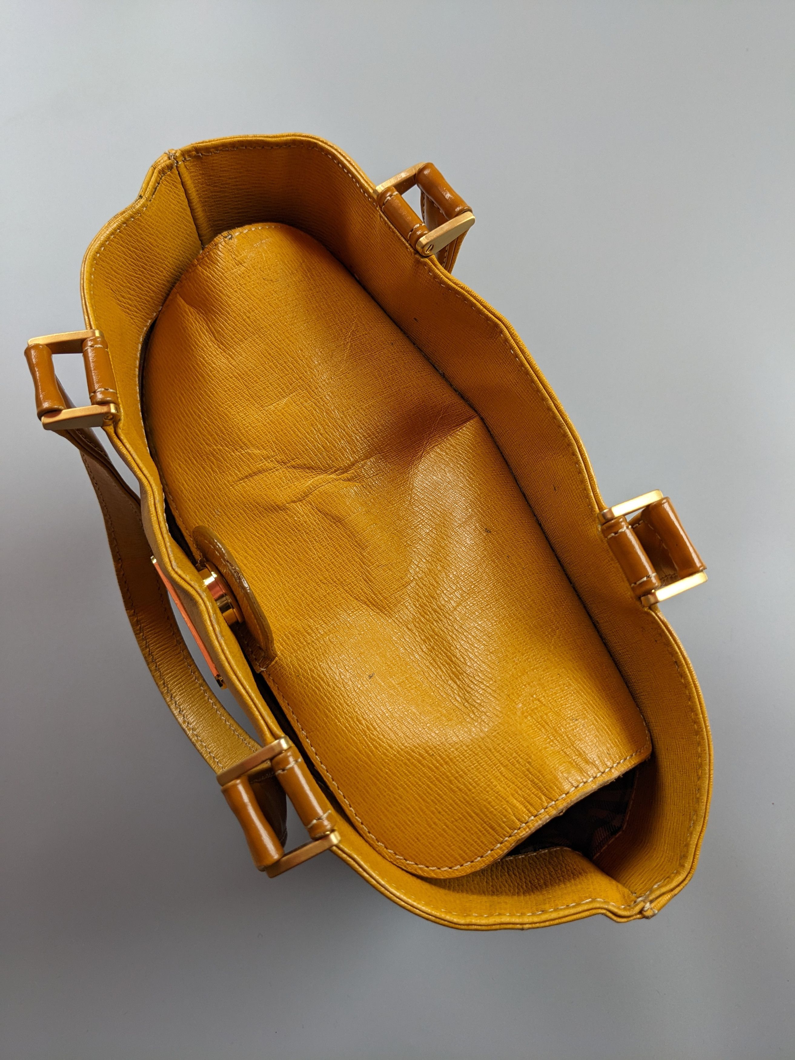 Burberry Vintage Burberrys Yellow handbag Size ONE SIZE - 5 Thumbnail