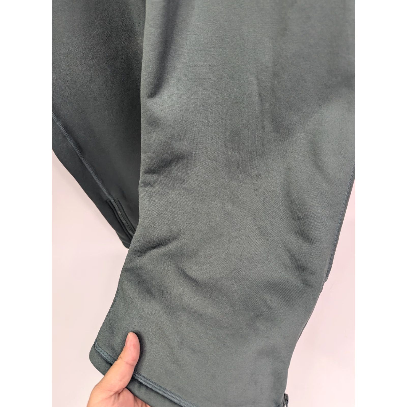 Old Navy Old Navy Green Fleece Lined Pants Womens 3X Go Dry High Rise Flare Sweatpants Size 40" / US 18 - 3 Thumbnail