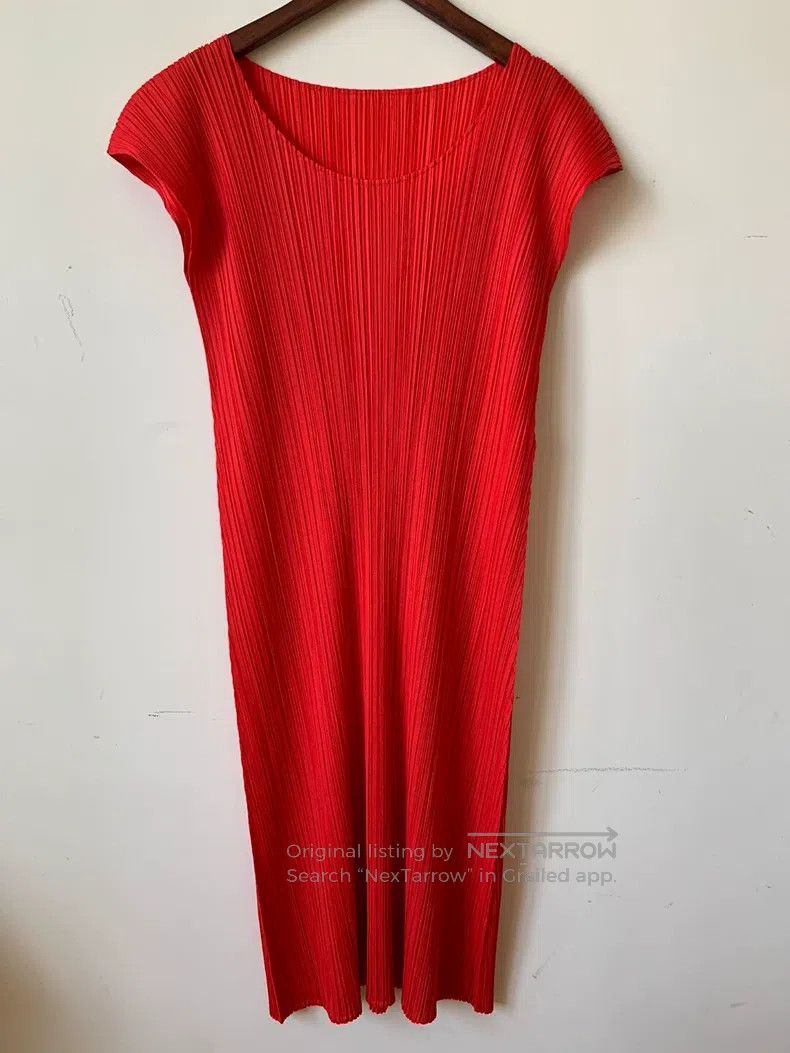 Issey Miyake Issey Miyake Sleeveless Red Dress Size L / US 10 / IT 46 - 1 Thumbnail