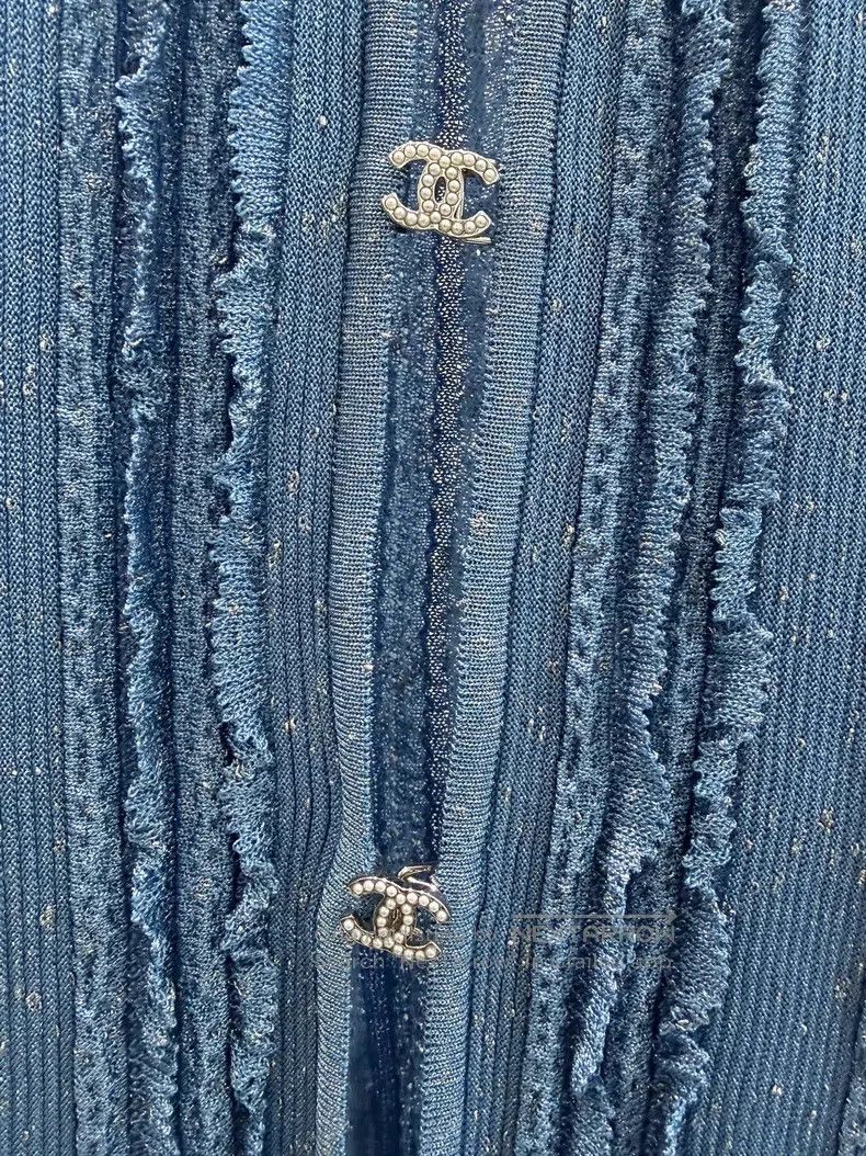 Chanel Chanel Lake blue knitted cardigan coat Size XS / US 0-2 / IT 36-38 - 3 Thumbnail