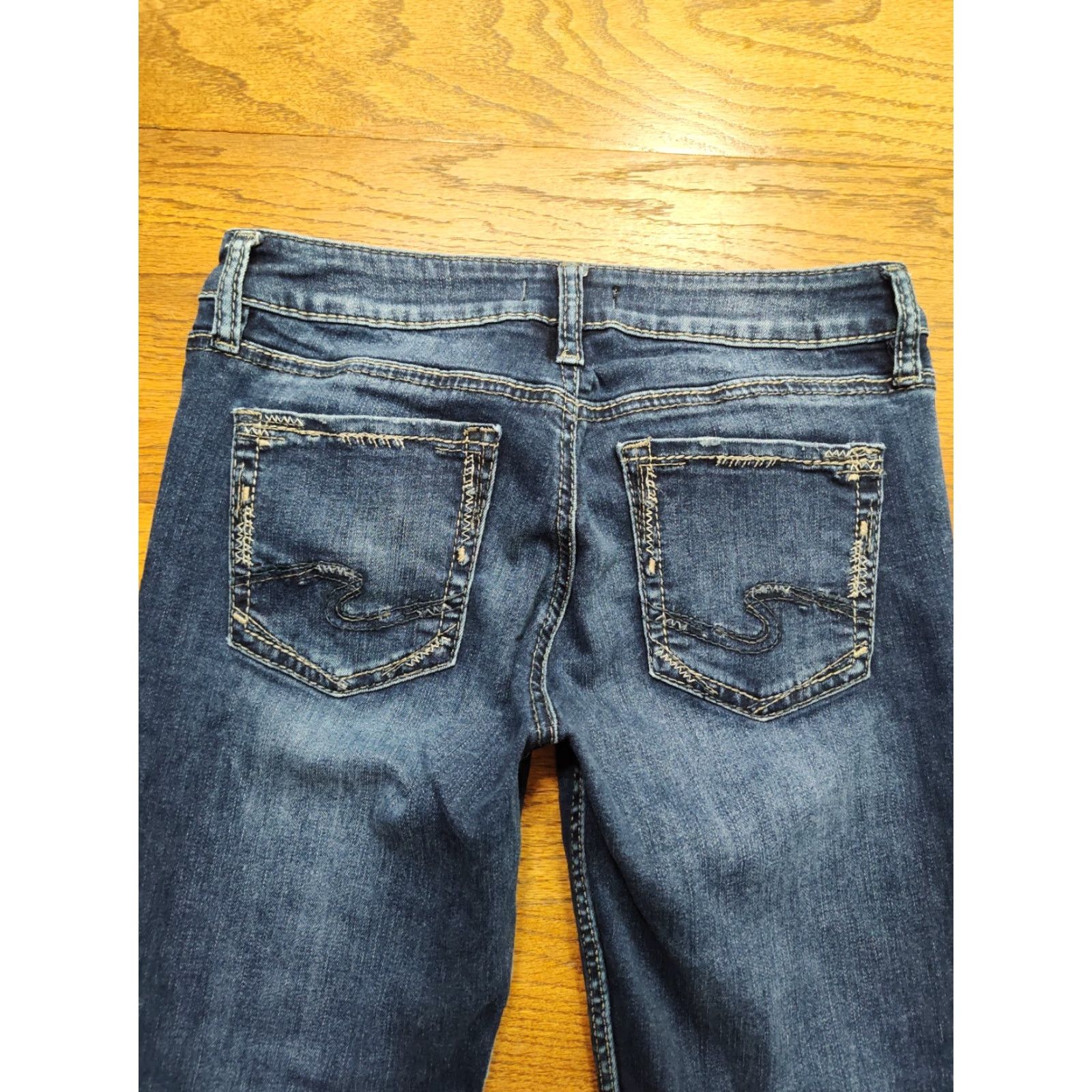 Silver Jeans Co. Silver Jeans Co. Womens Jeans Suki Slim Boot 28 Blue Denim Embroidered Pockets Stretch Cowboy 30 Inseam XS? Size 28" / US 6 / IT 42 - 3 Thumbnail