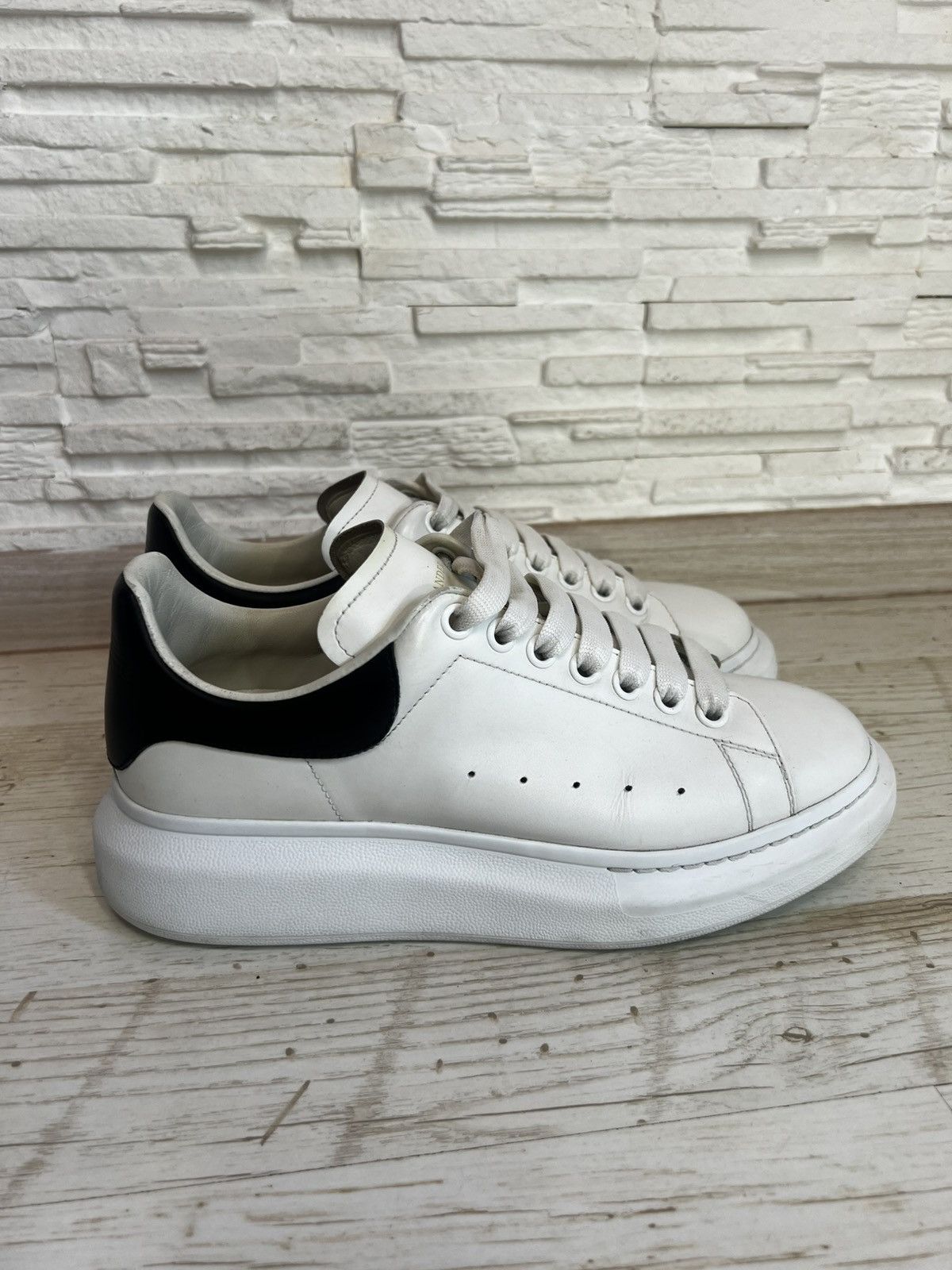 Alexander McQueen Alexander McQueen Leather Sneakers EU 41.5 (27cm) Size US 8.5 / EU 41-42 - 5 Thumbnail