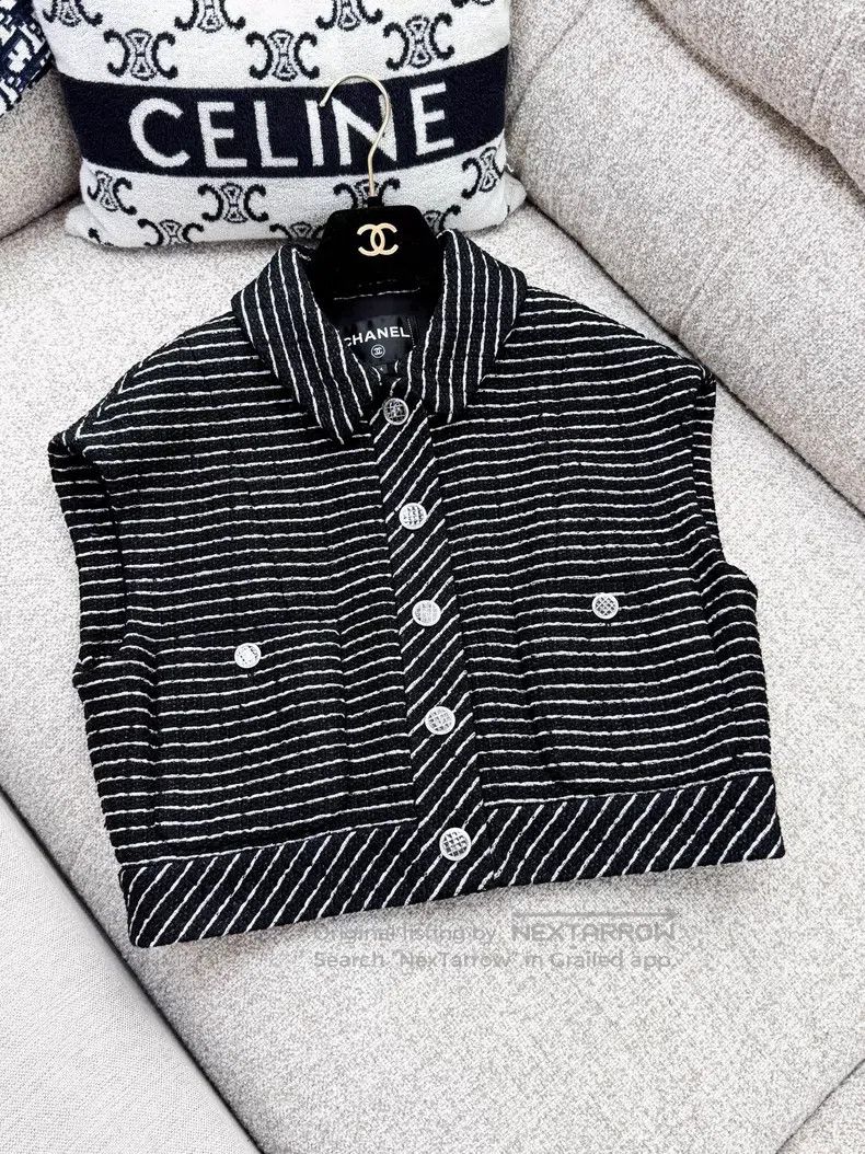 Chanel Chanel Thin flash sleeveless vest jacket Size XS / US 0-2 / IT 36-38 - 2 Thumbnail