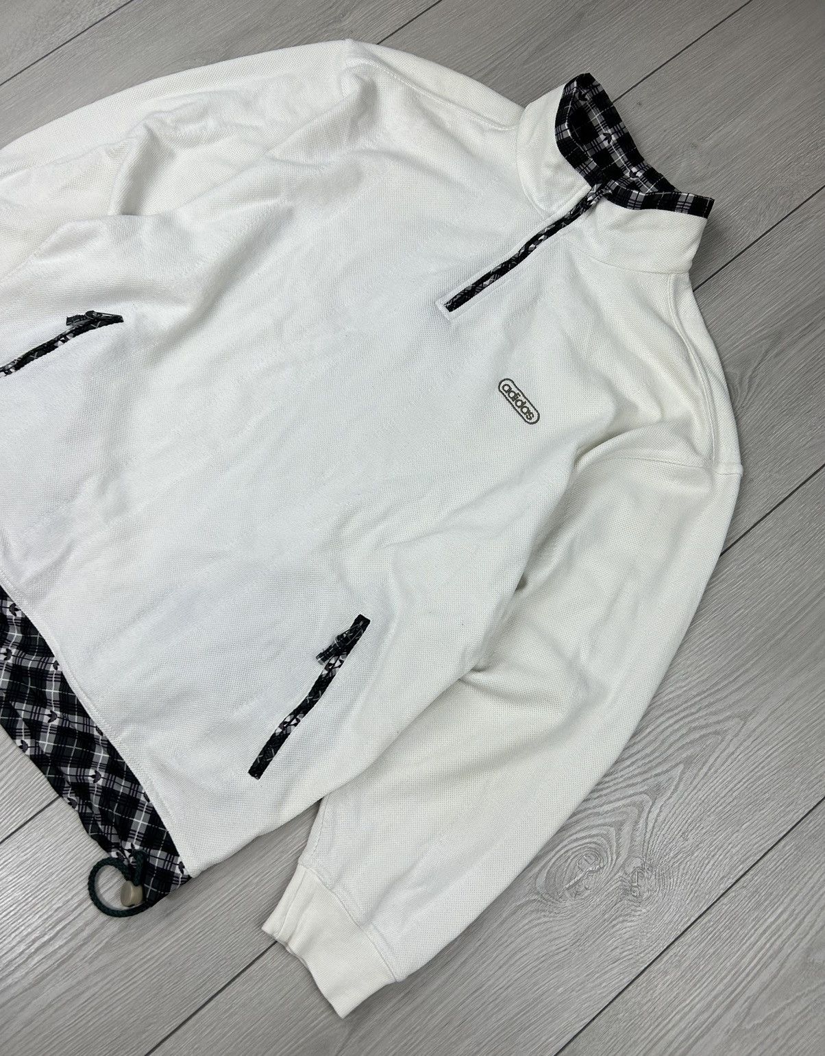 Adidas × Vintage Adidas Vintage Sweatshirt size S - M White Size US M / EU 48-50 / 2 - 2 Thumbnail
