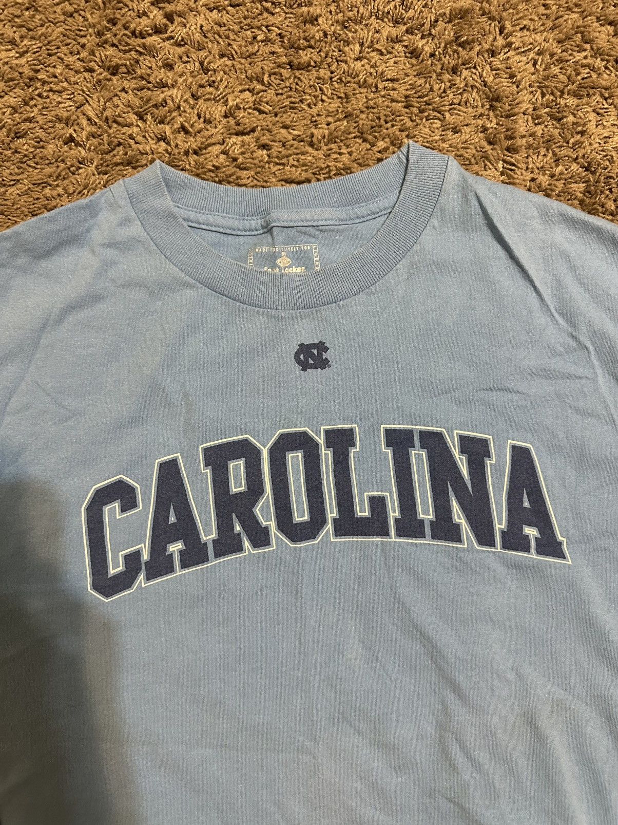 Foot Locker × NCAA × Vintage Vintage NCAA North Carolina Tar Heels shirt 90s size XL Size US XL / EU 56 / 4 - 2 Thumbnail