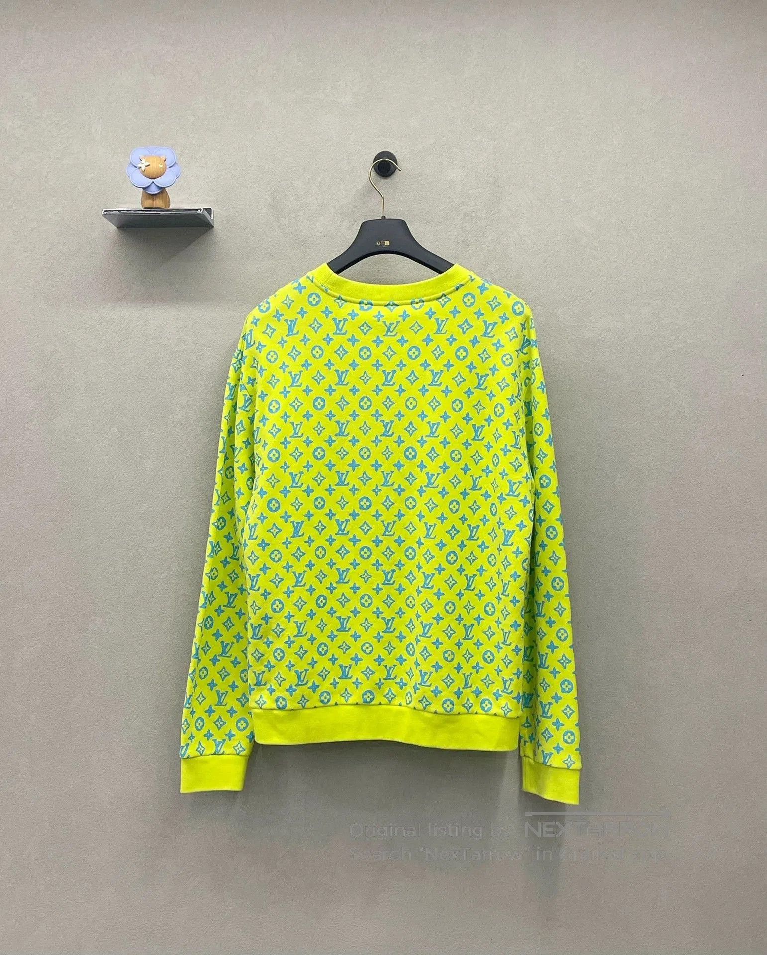 Louis Vuitton lv fluorescent green logo sweatshirt unisex. Size US L / EU 52-54 / 3 - 2 Thumbnail