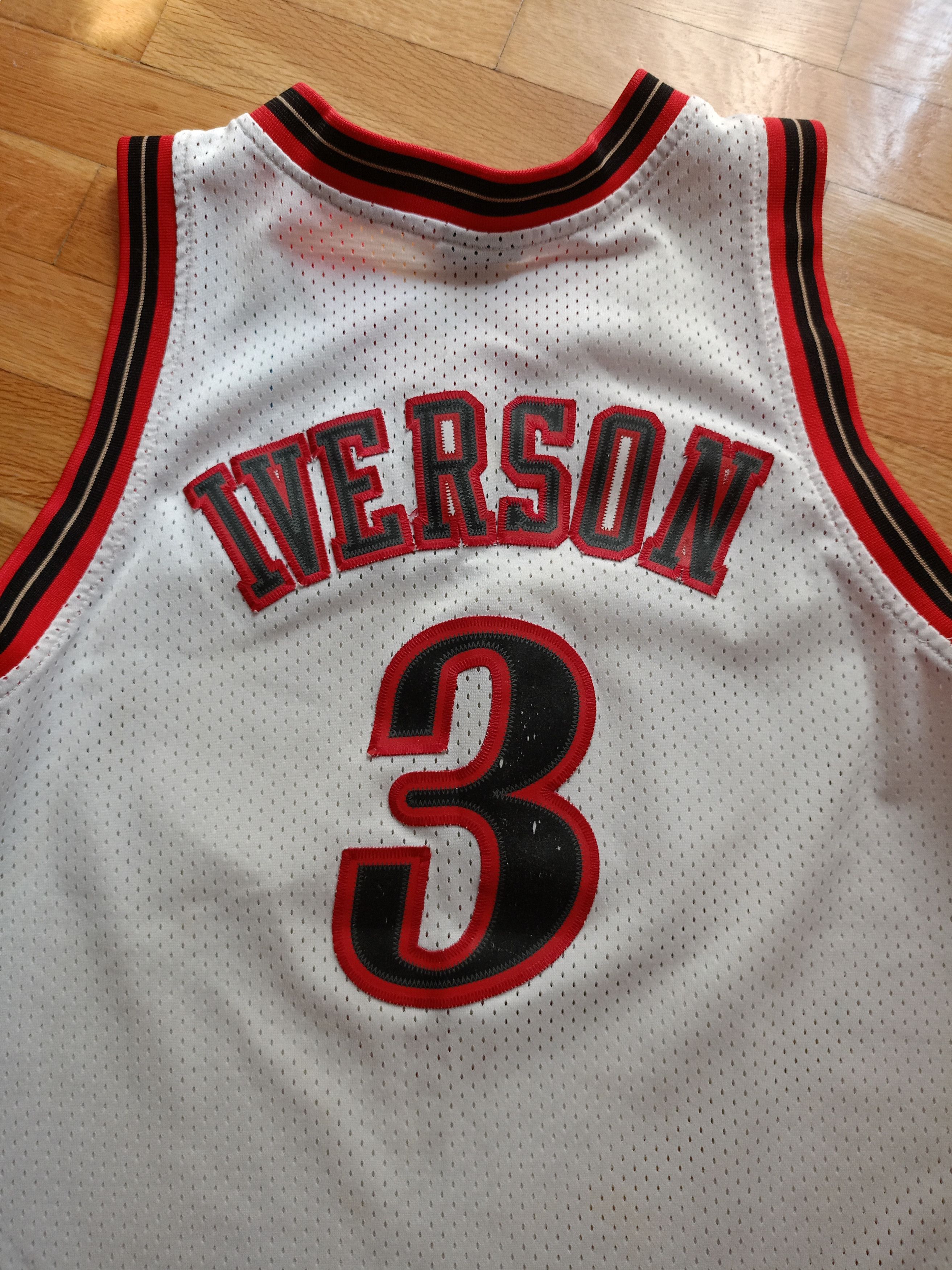 Nike Nike Philadelphia 76ers Iverson Jersey - Collectible NBA Size US S / EU 44-46 / 1 - 7 Thumbnail