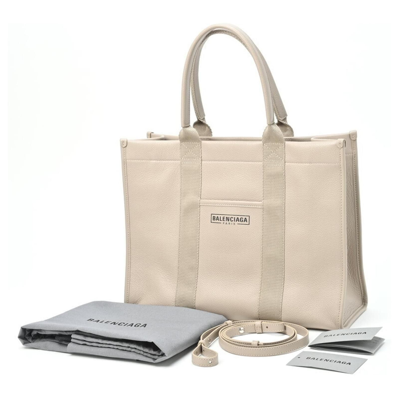Balenciaga o1mt1gz1024 Size: OS / Hardware Small Tote Bag in Beige Size ONE SIZE - 6 Thumbnail