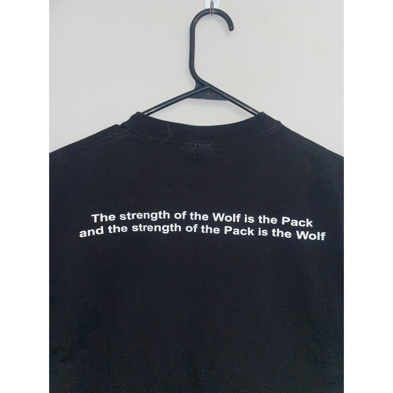 Hanes 90s Wolfpack Strength Of The Wolf Is The Pack Shirt VTG L Size US L / EU 52-54 / 3 - 6 Thumbnail