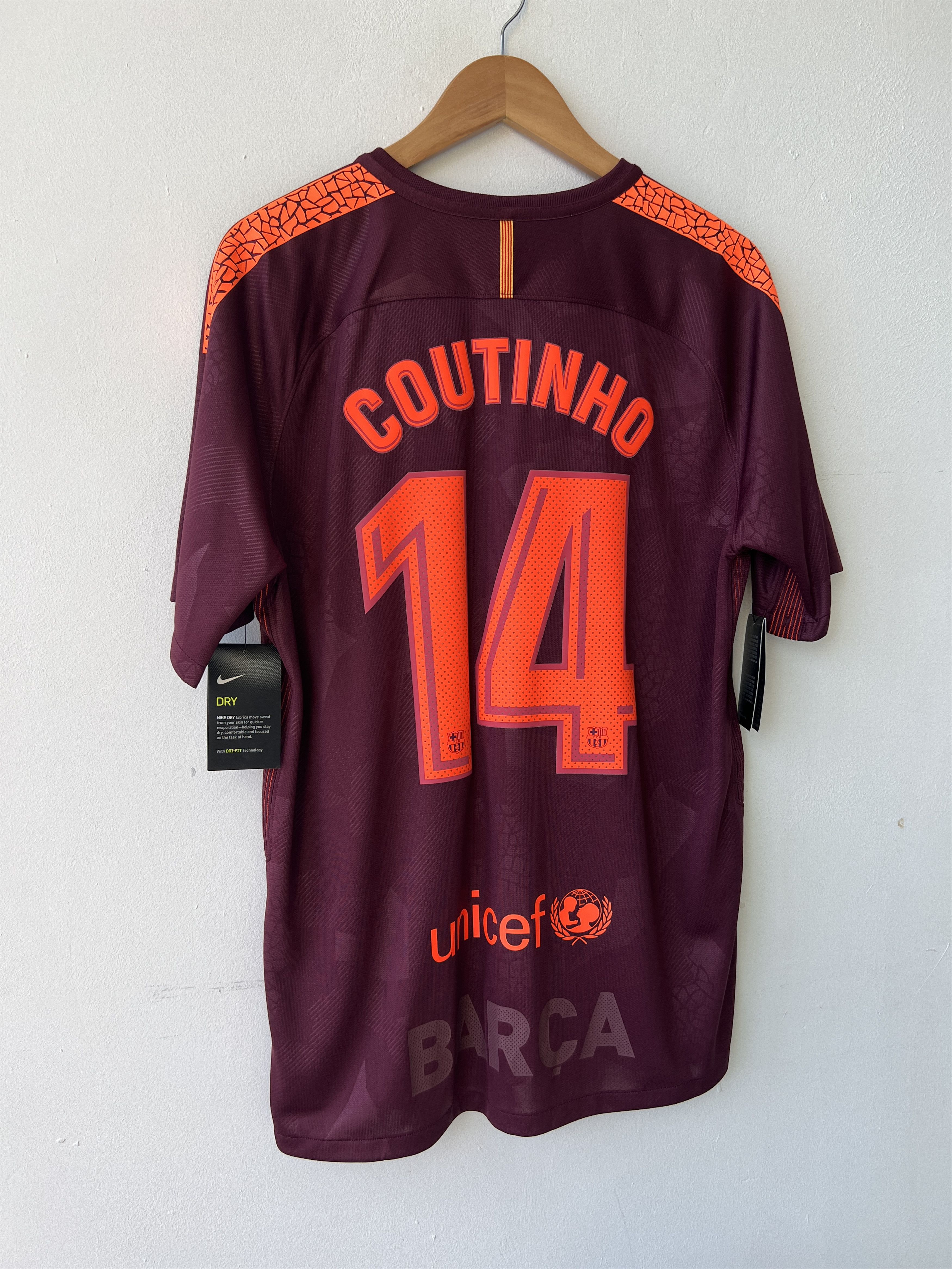 Nike (L) Barcelona 2017-18 Third Kit Coutinho #14 (NEW) Size US L / EU 52-54 / 3 - 7 Thumbnail