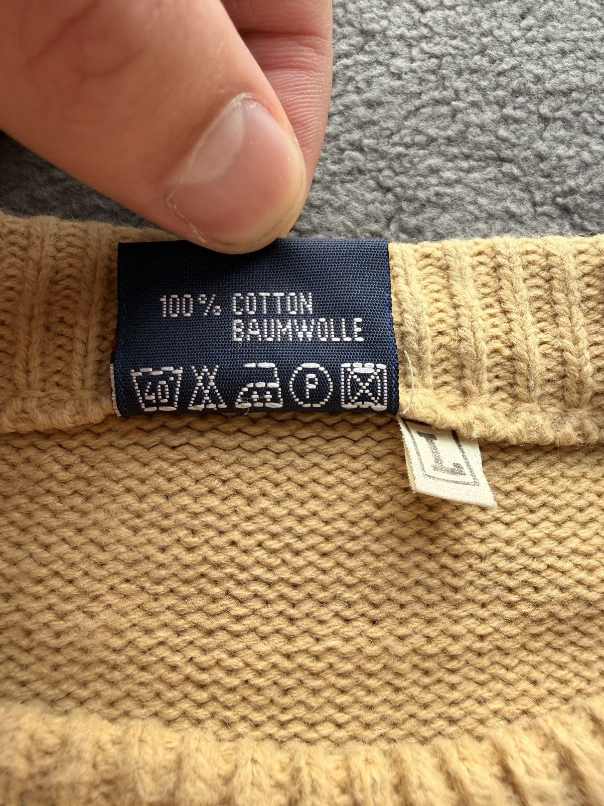 Polo Ralph Lauren Vintage Polo Ralph Lauren men’s sweater – beige – size M Size US M / EU 48-50 / 2 - 6 Thumbnail