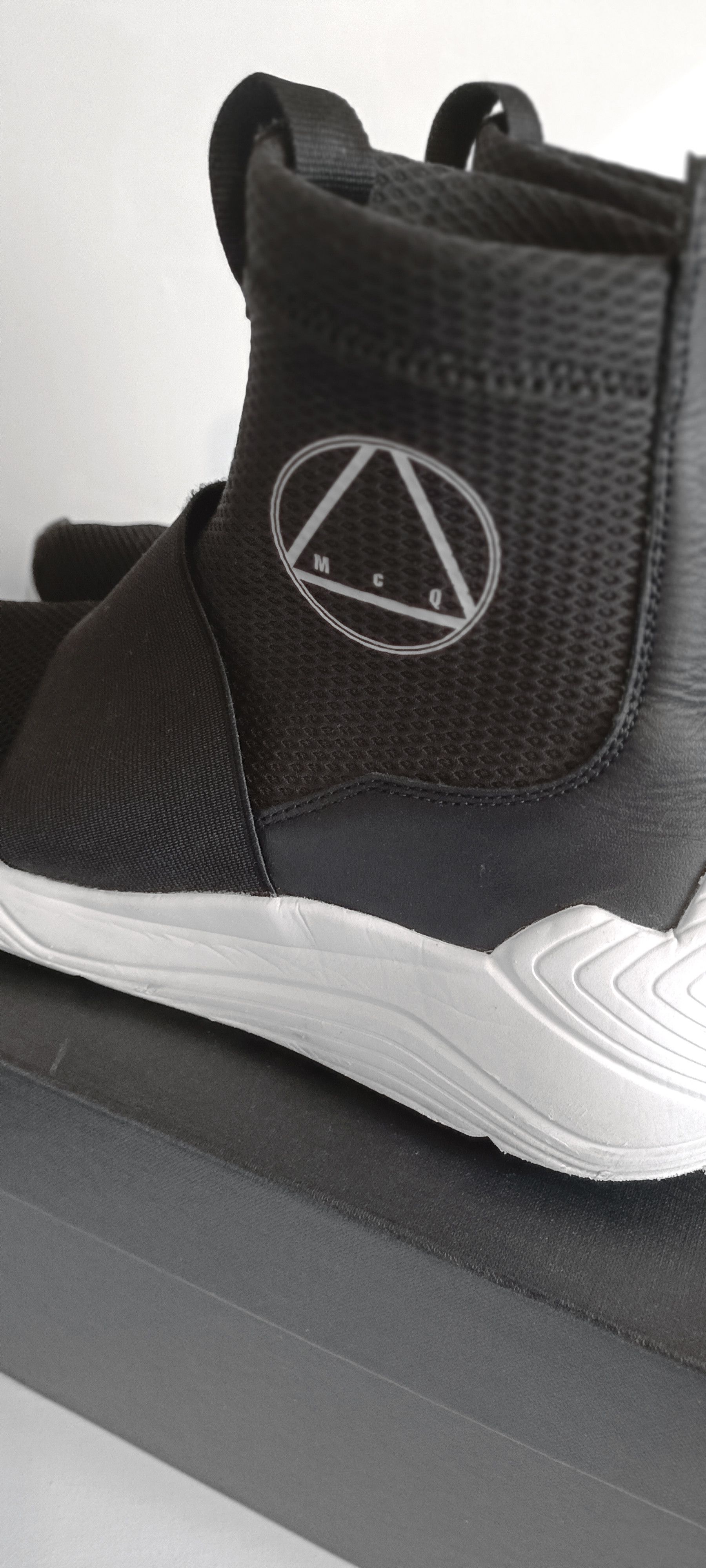 Alexander McQueen × McQ Alexander McQueen McQ Alexander McQueen Men's Hikaru Trainers 'Black' DS Size US 11 / EU 44 - 10 Thumbnail