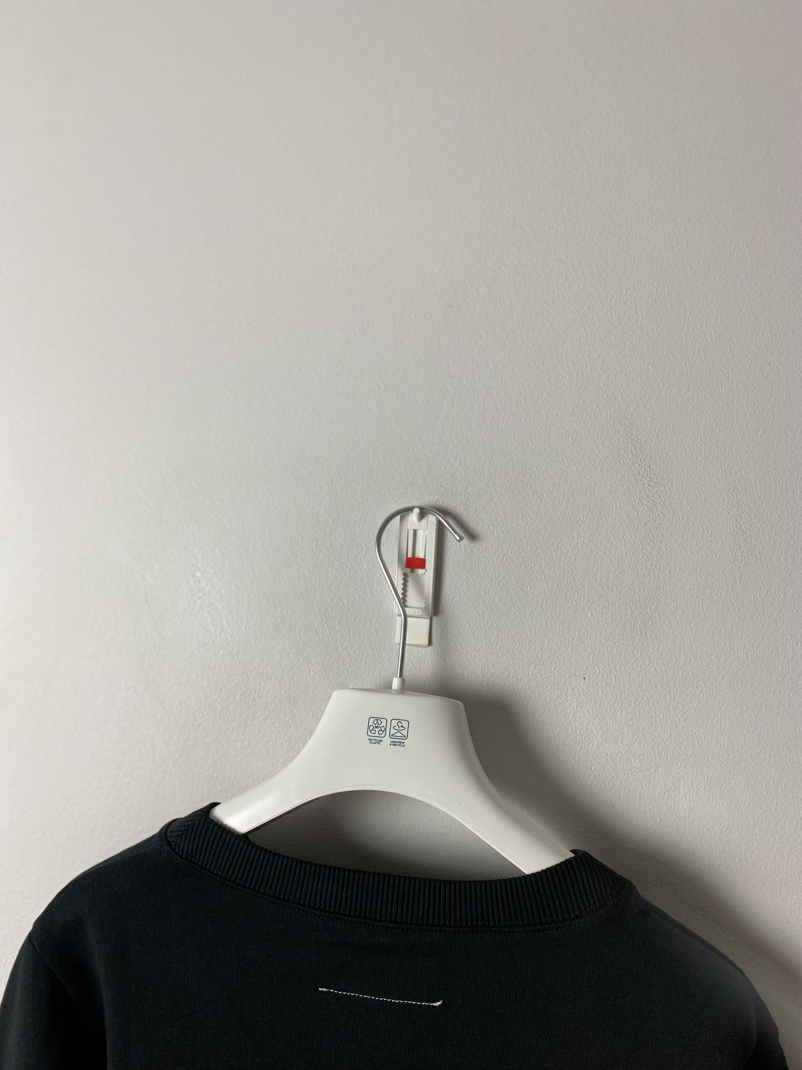 Maison Margiela Maison Margiela MM6 Rue St Maur sweatshirt crewneck Size XS / US 0-2 / IT 36-38 - 7 Thumbnail