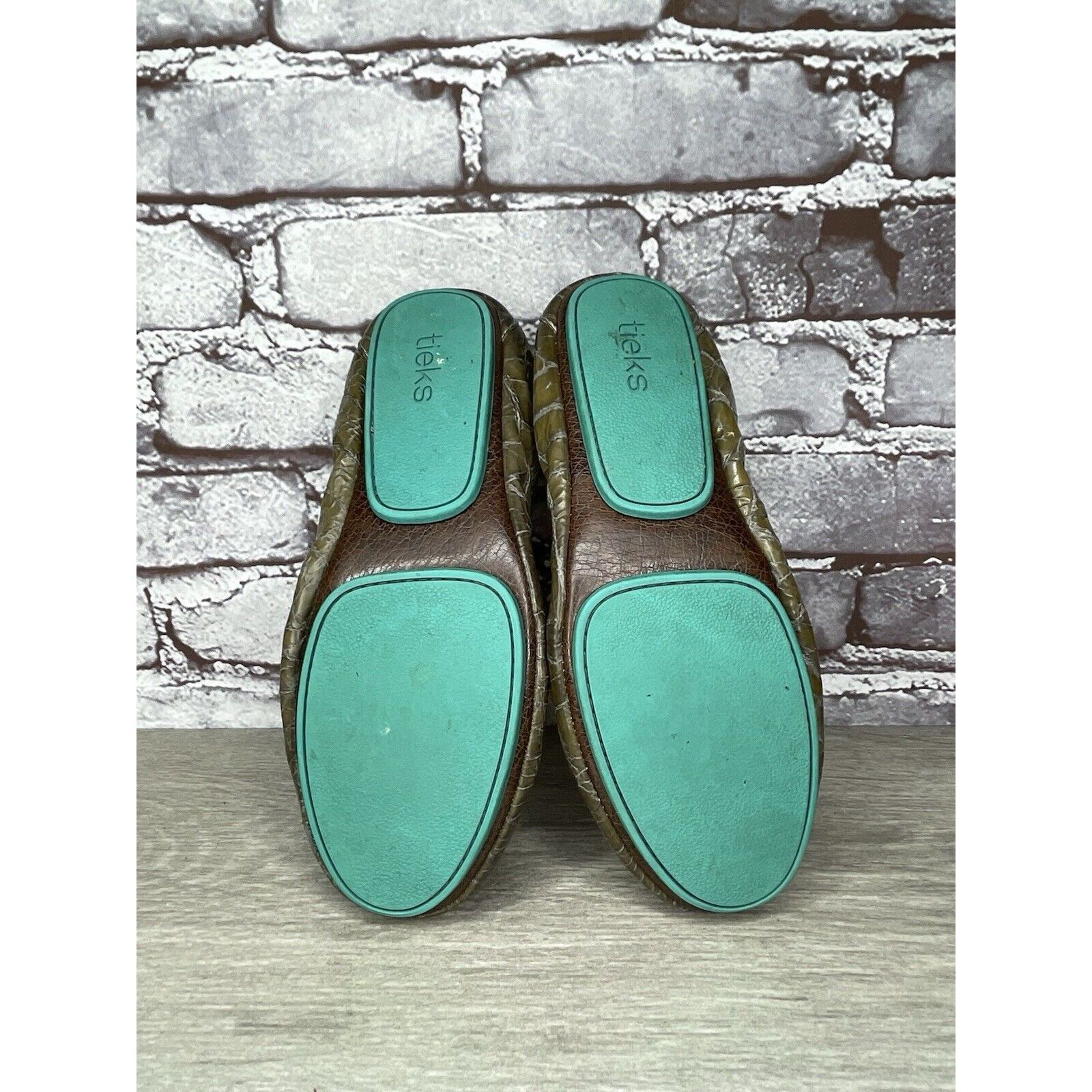 Other Tieks Green Grey Leather Croc Patent Leather Ballet Flats Sh Size US 7 / IT 37 - 7 Thumbnail