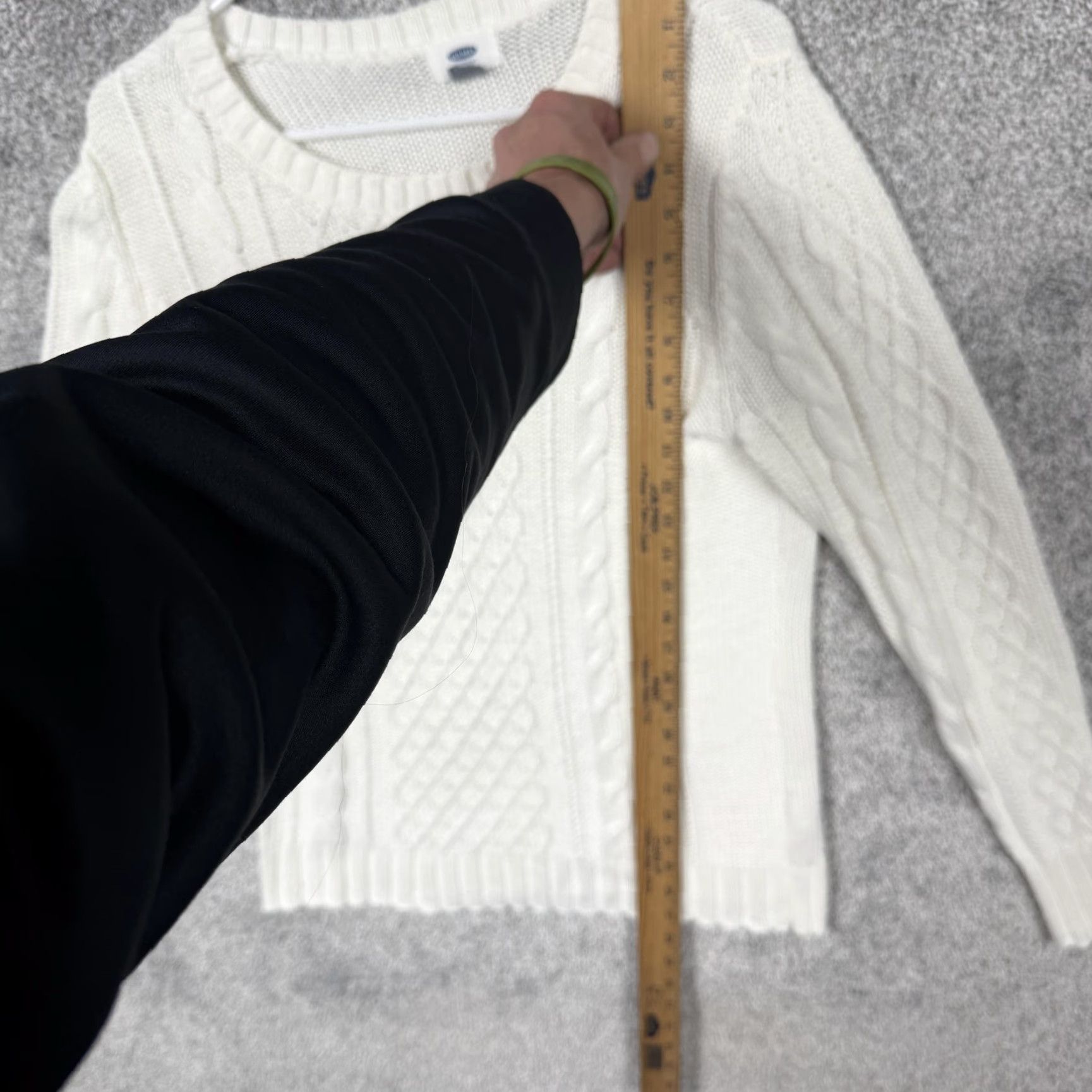Old Navy Old Navy Sweater Womens L White Cable Knit Crewneck Coastal Winter Chic Normcore Size L / US 10 / IT 46 - 3 Thumbnail
