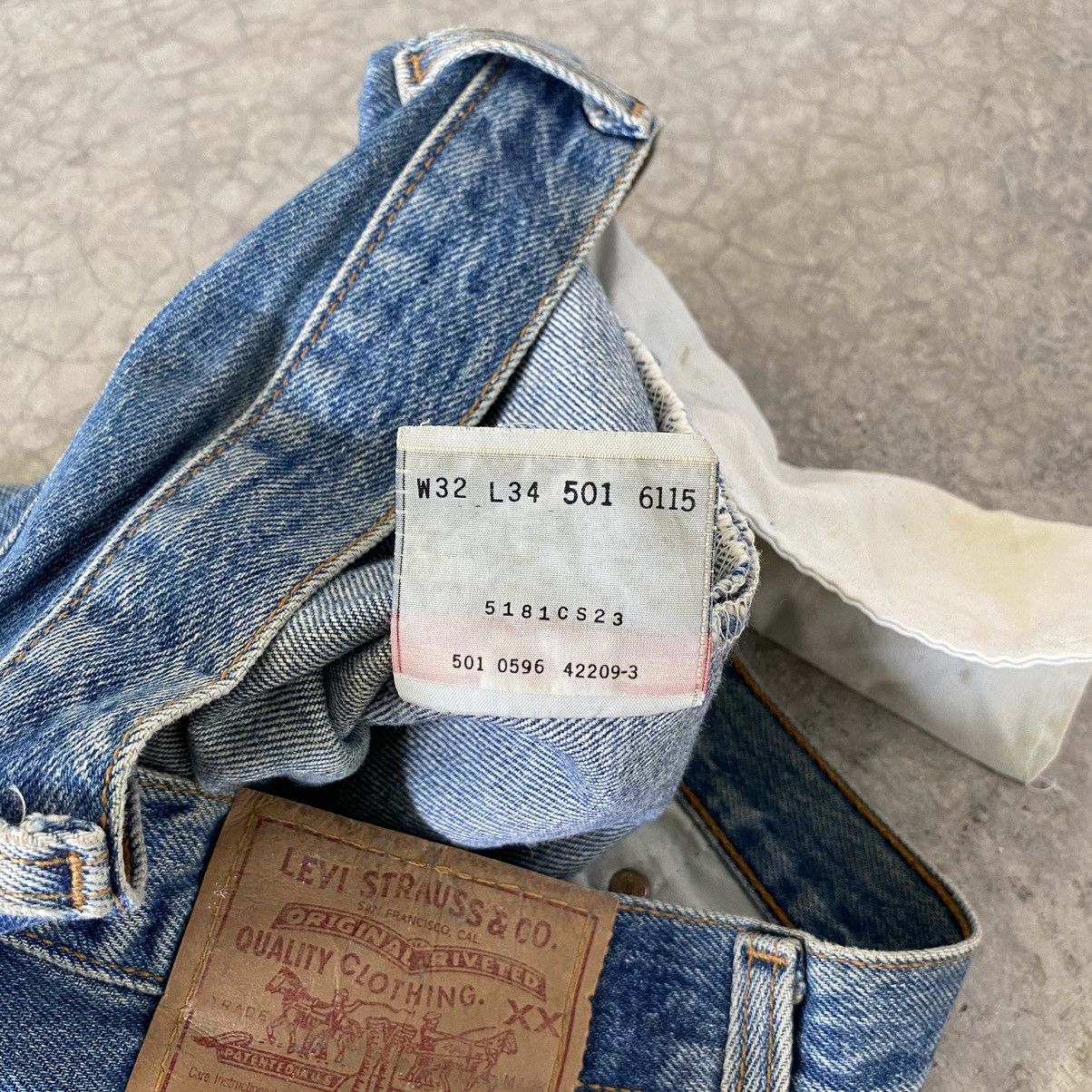 Levi's Vintage 90’s Levis 501 Faded Rusty Blue Jeans Size US 32 / EU 48 - 24 Thumbnail