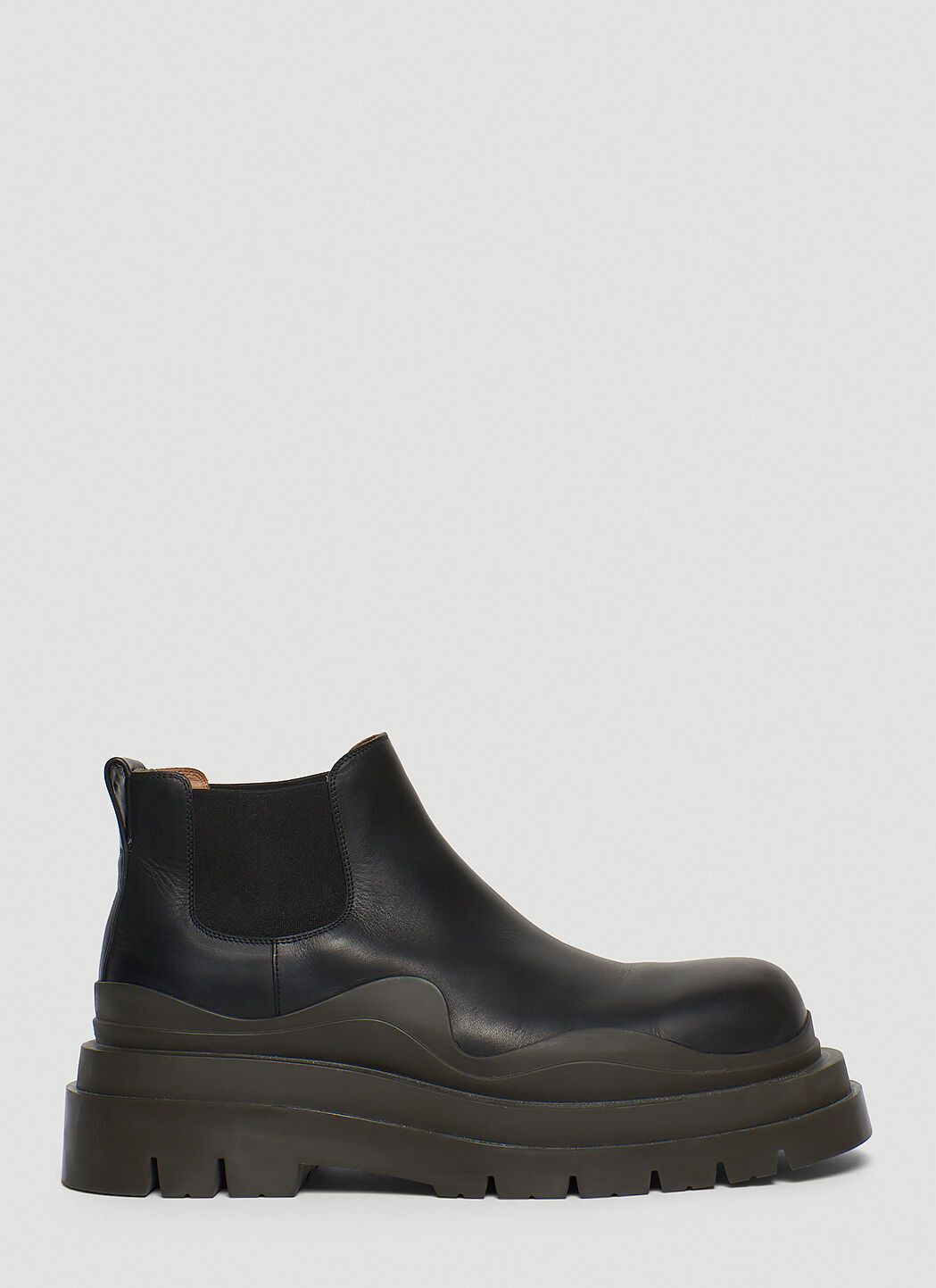 Bottega Veneta o1lv12m1024 Tire Chelsea Ankle Boots in Black Size US 12 / EU 45 - 1 Thumbnail