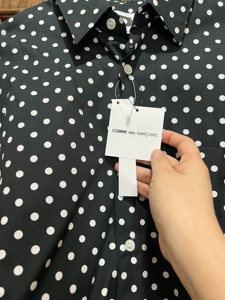 114◆COMME DES GARCONS POLKA DOT SHIRT Comme Des Garçons Play polka-dot Cotton T-shirt | Blue