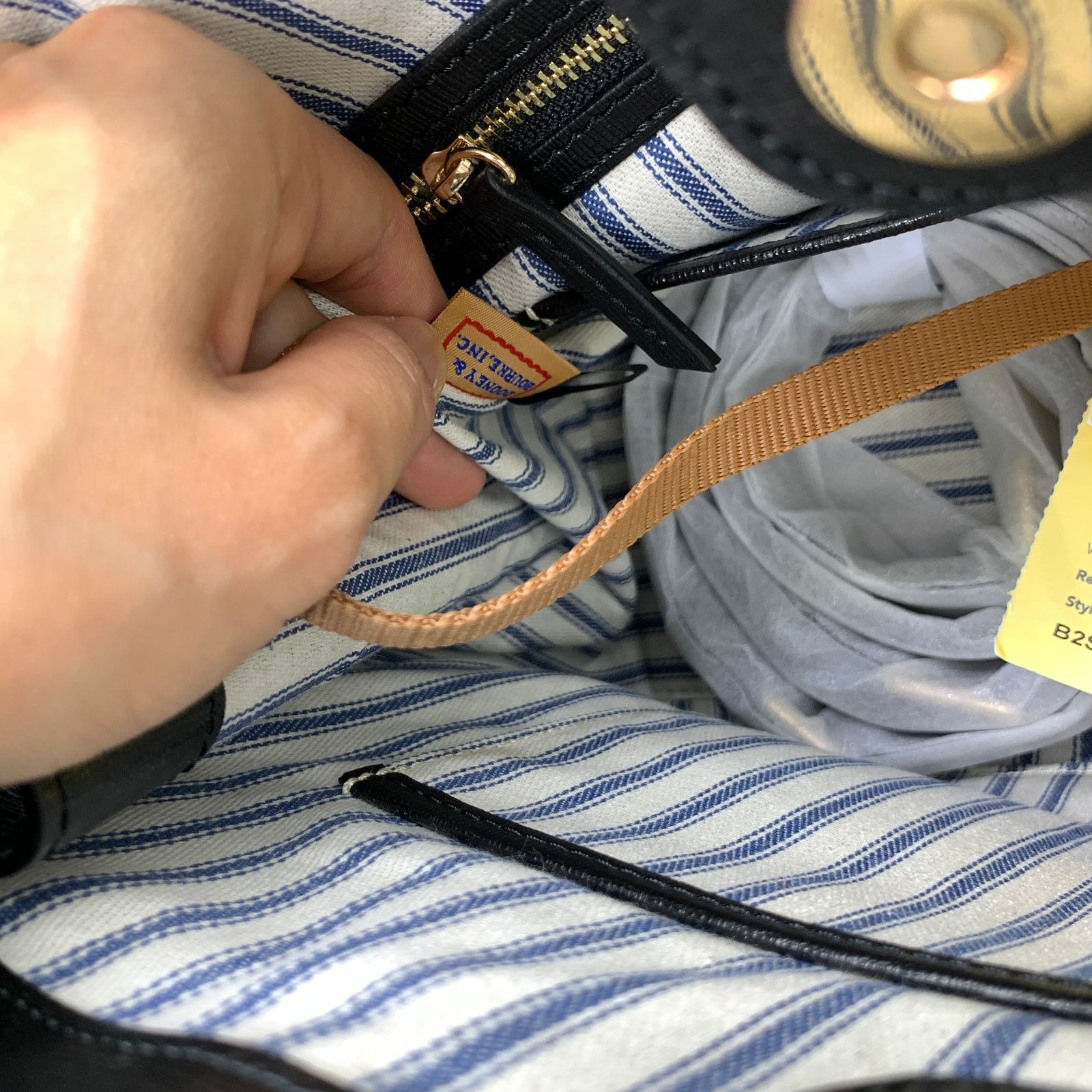 Dooney & Bourke Dooney & Bourke Black Leather Purse Zip Satchel Handbags Size ONE SIZE - 15 Thumbnail