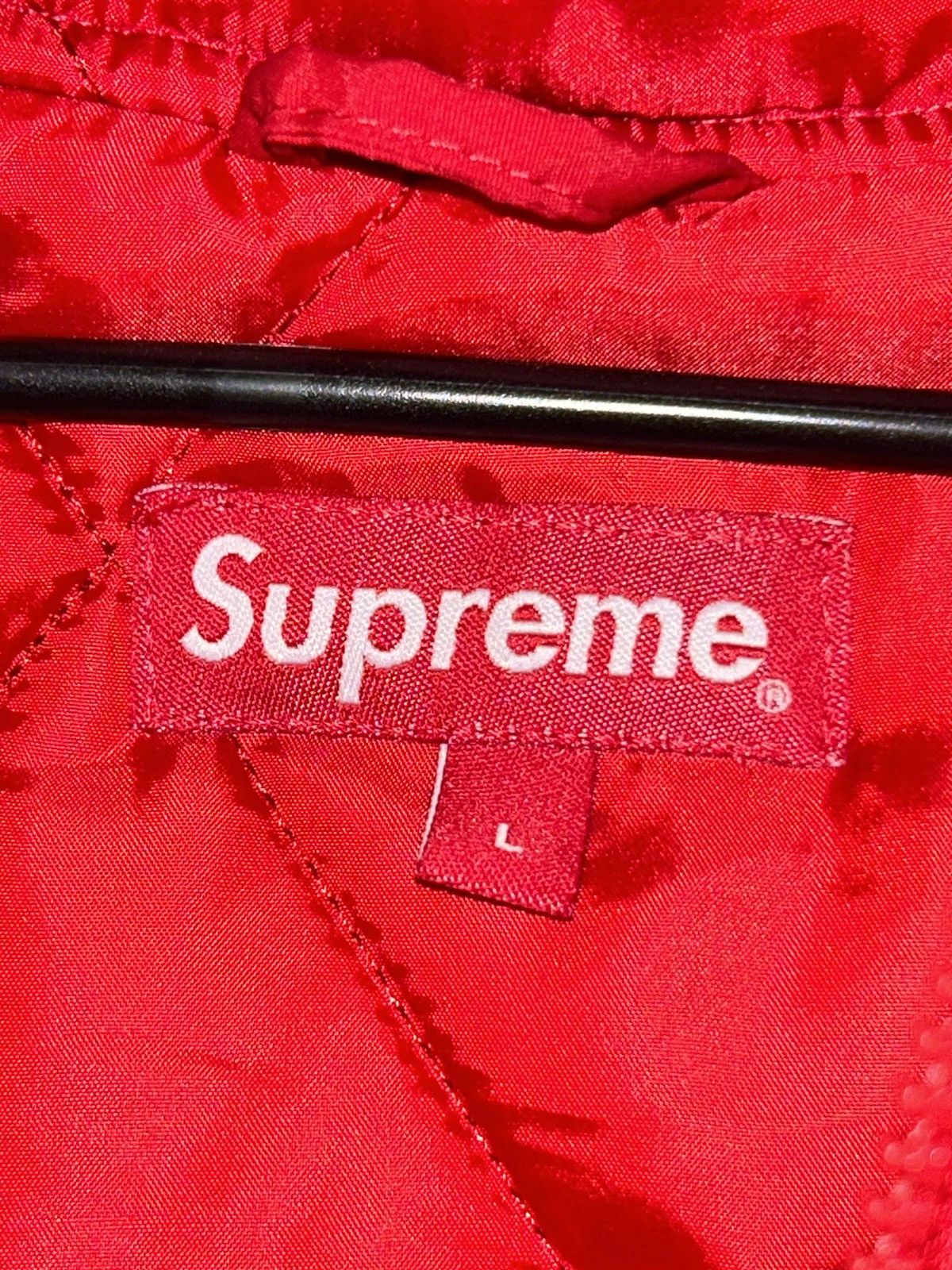 Supreme Supreme Zig Zag Stitch Puffy Jacket FW18 size Large NEW Size US L / EU 52-54 / 3 - 6 Thumbnail