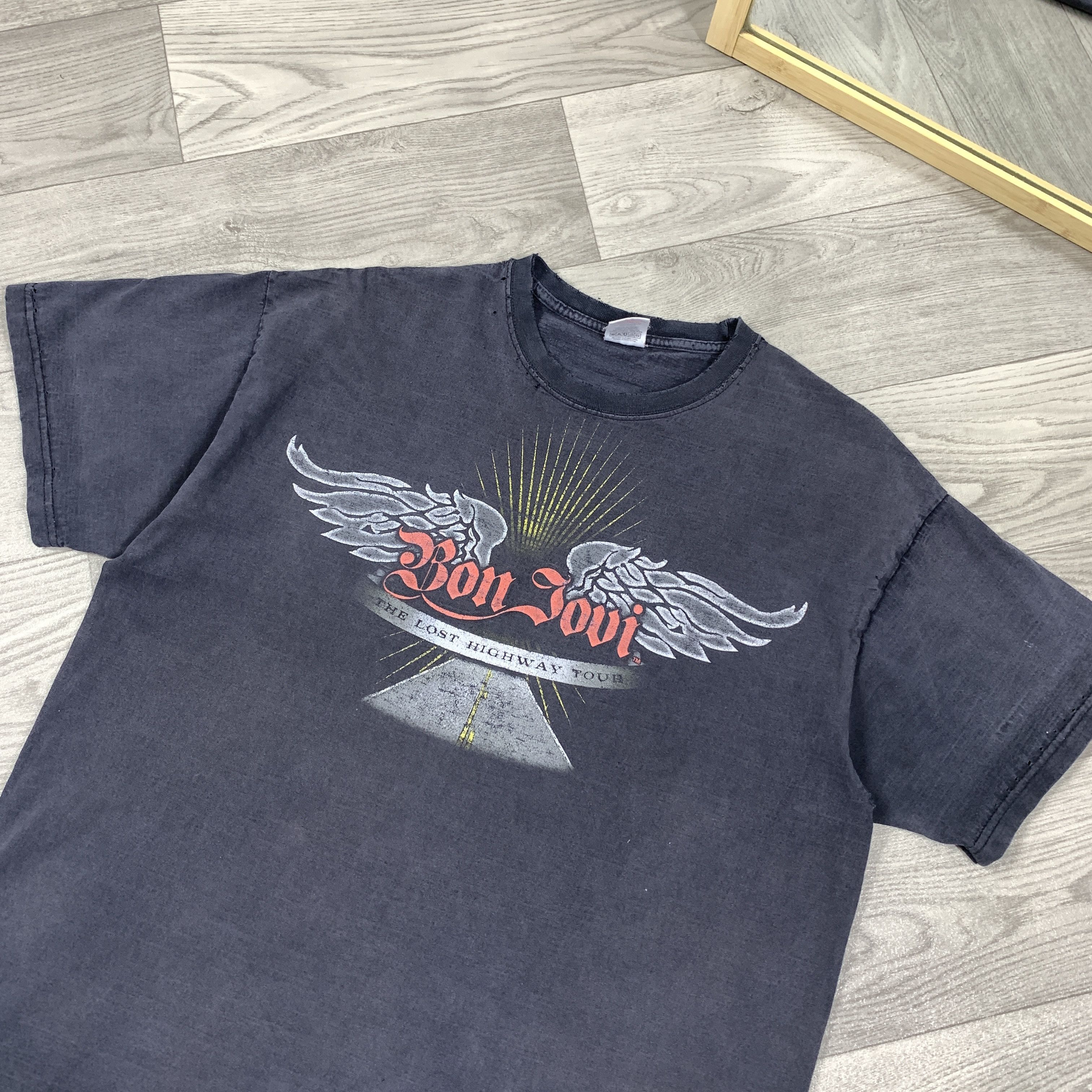 Bon Jovi Vintage Bon Jovi Rock Band Faded Distressed Black Tee Shirt Size US XL / EU 56 / 4 - 5 Thumbnail