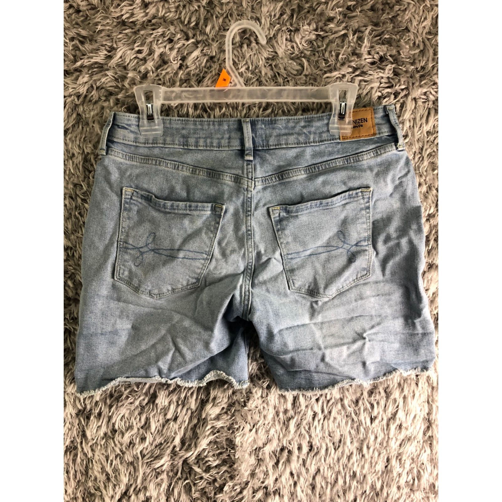 Denizen VINTAGE Denizen Womens 8 Mid Rise Boyfriend Blue Jean Shorts 30" Waist Jeans Denim Cotton City Barbi? Size 30" / US 8 / IT 44 - 4 Thumbnail