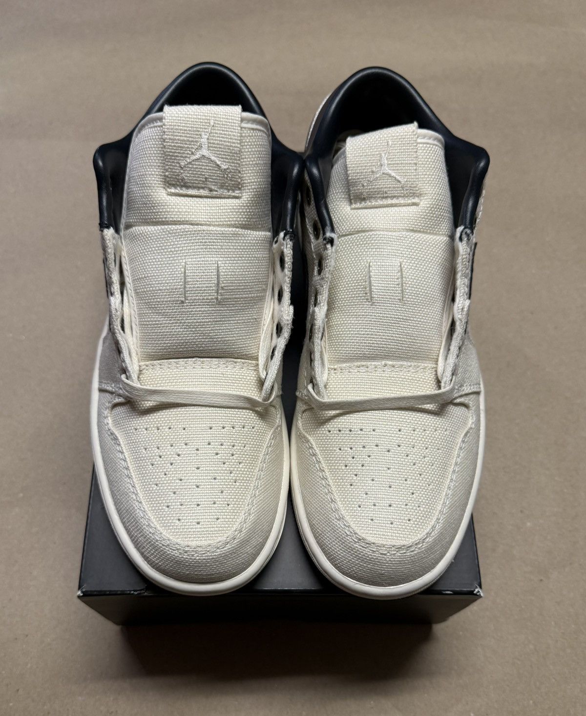 Jordan Brand Nike Air Jordan 1 Low PRM Mens Ivory Baroque Brown size 8! Size US 8 / EU 41 - 3 Thumbnail