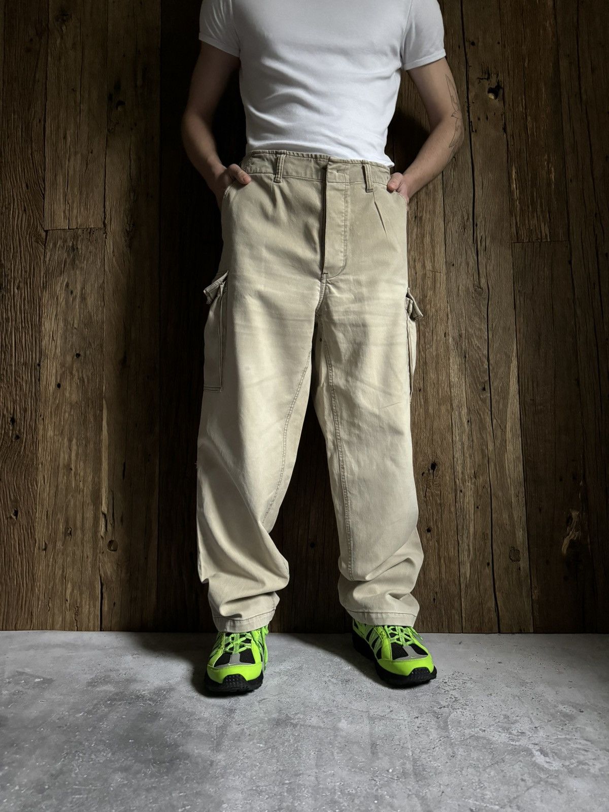 Vintage Vintage 90s Military Beige Cargo Pants Size US 34 / EU 50 - 1 Thumbnail
