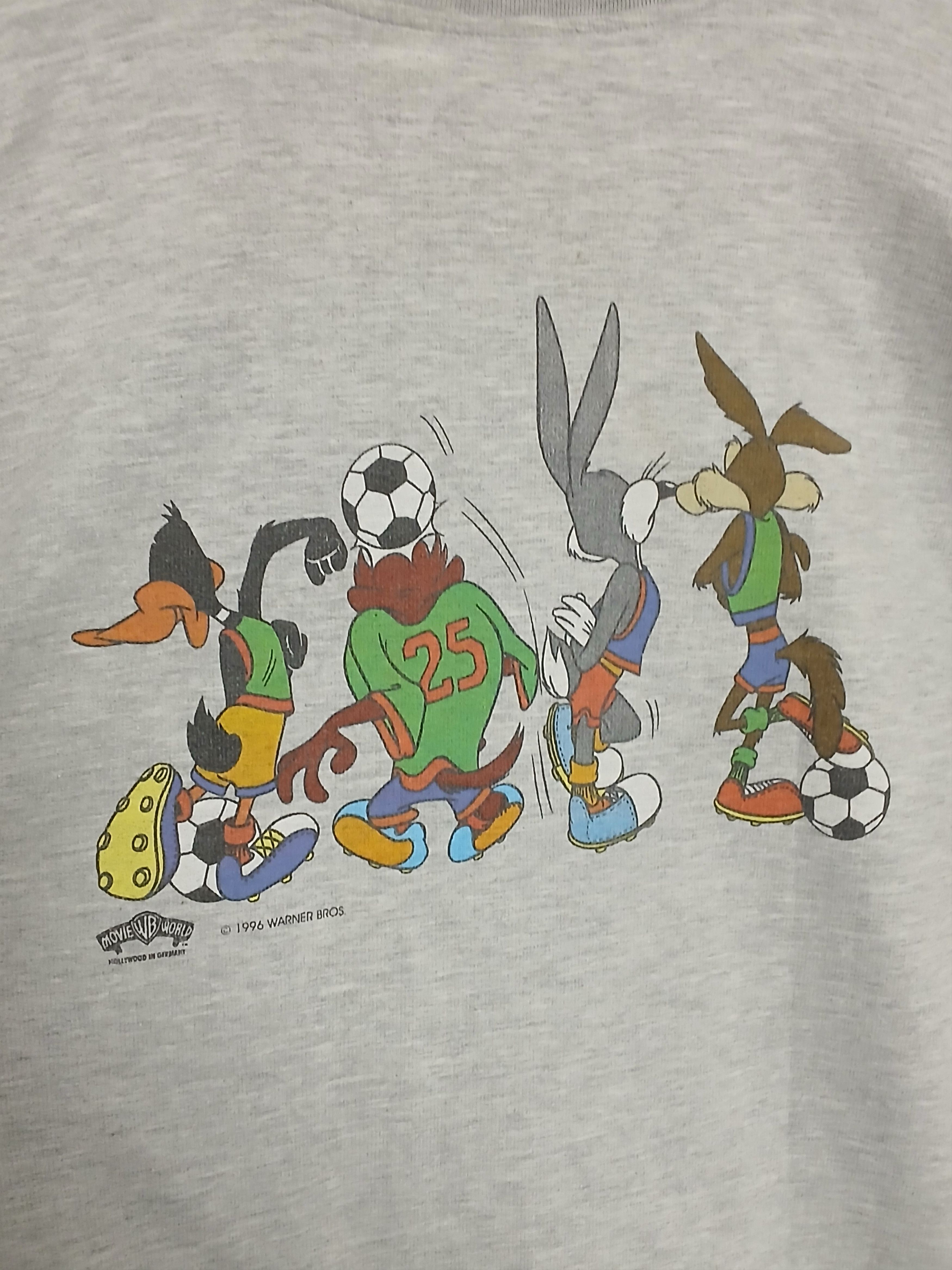 Vintage × Warner Bros Vintage 1996 Looney Tunes Football Sweatshirt Size US L / EU 52-54 / 3 - 4 Thumbnail