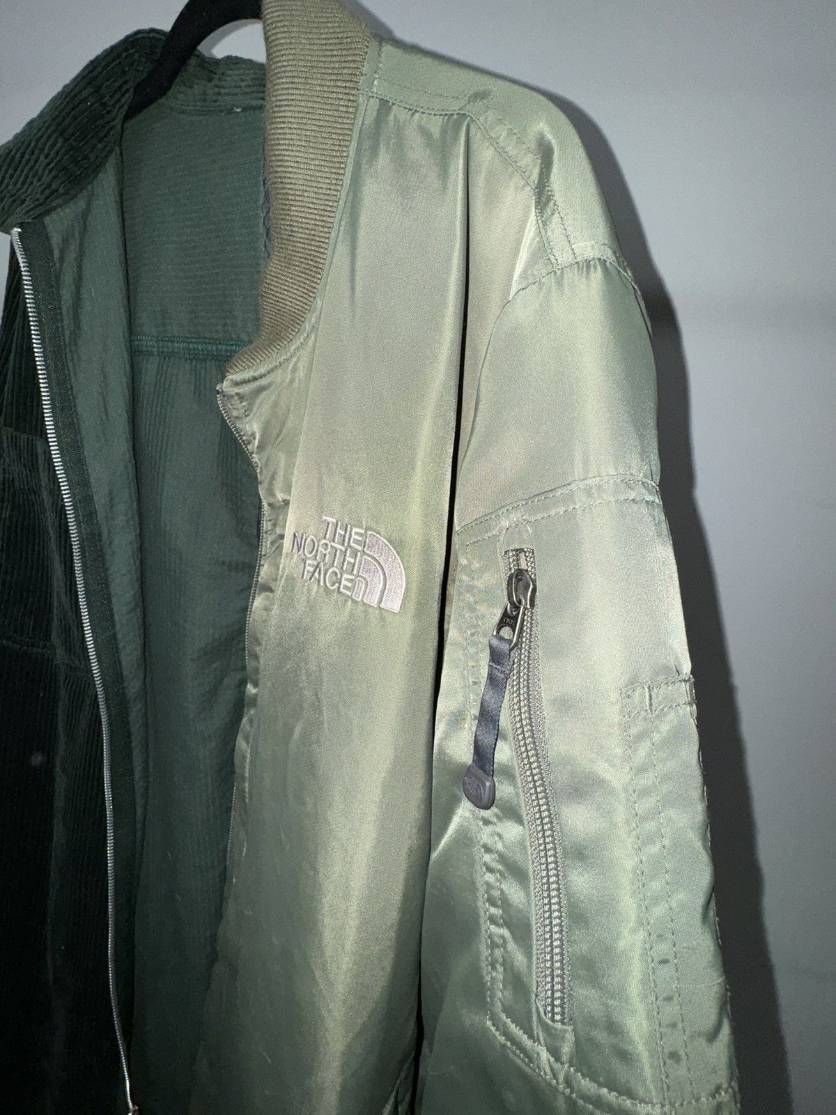 The North Face Custom North Face / Green Corduroy Jacket Size US L / EU 52-54 / 3 - 4 Thumbnail