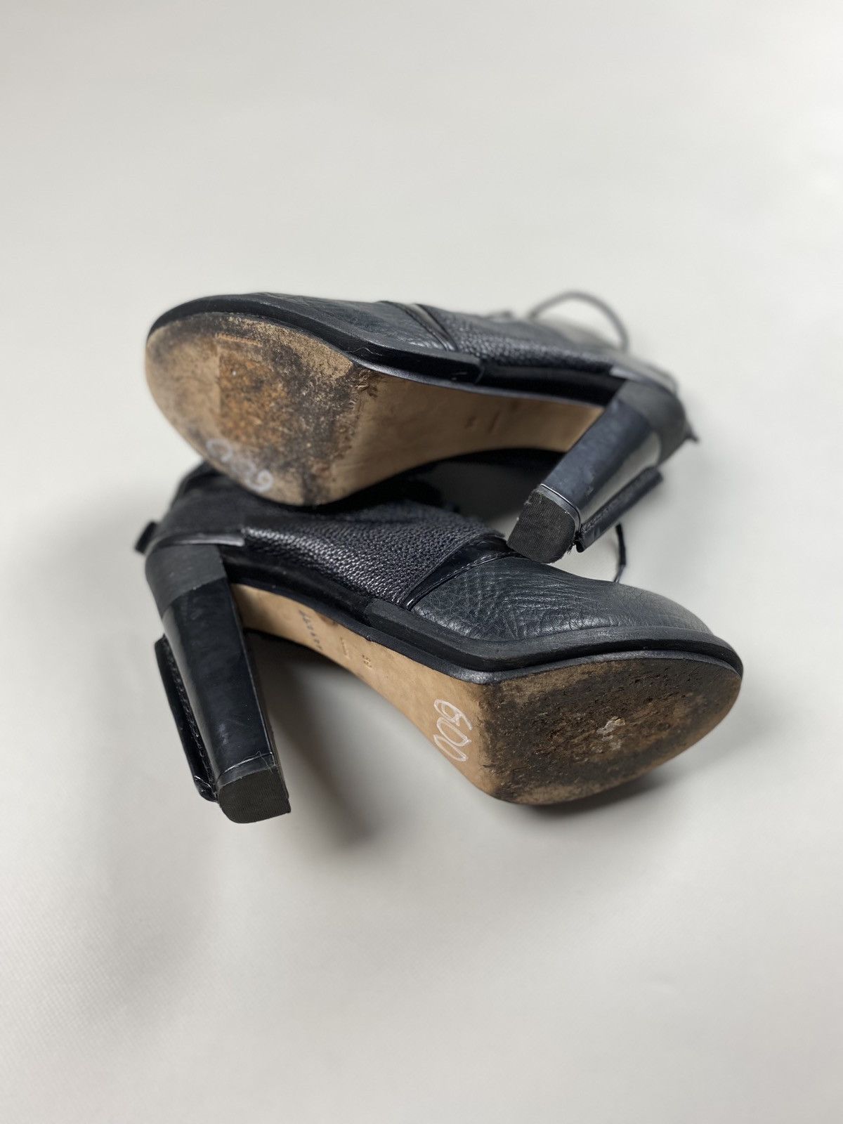 Alexander Wang Alexander Wang ladies leather ankle heeled boots size 39 Size US 9 / IT 39 - 11 Thumbnail