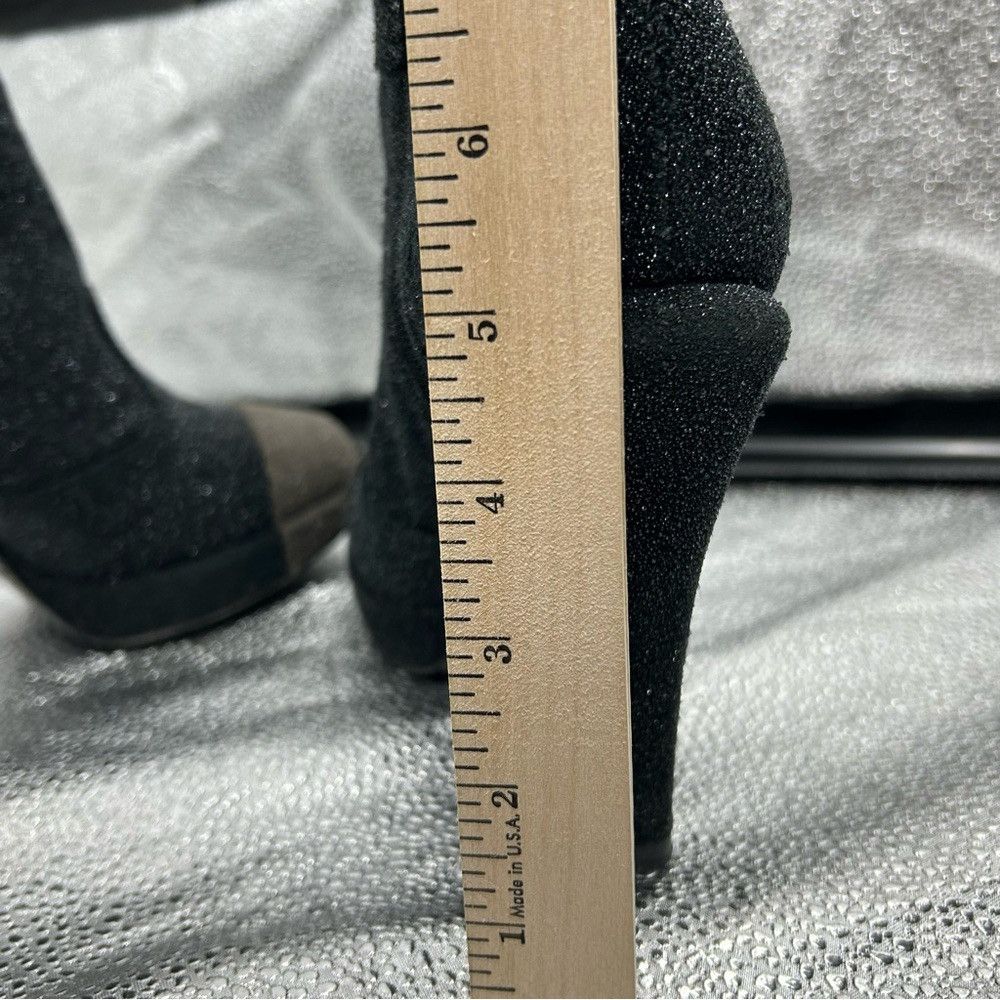 Chanel CHANEL INTERLOCKING CC GLITTER SUEDE CAP TOE ANKLE BOOTS Size US 10.5 / IT 40.5 - 15 Thumbnail