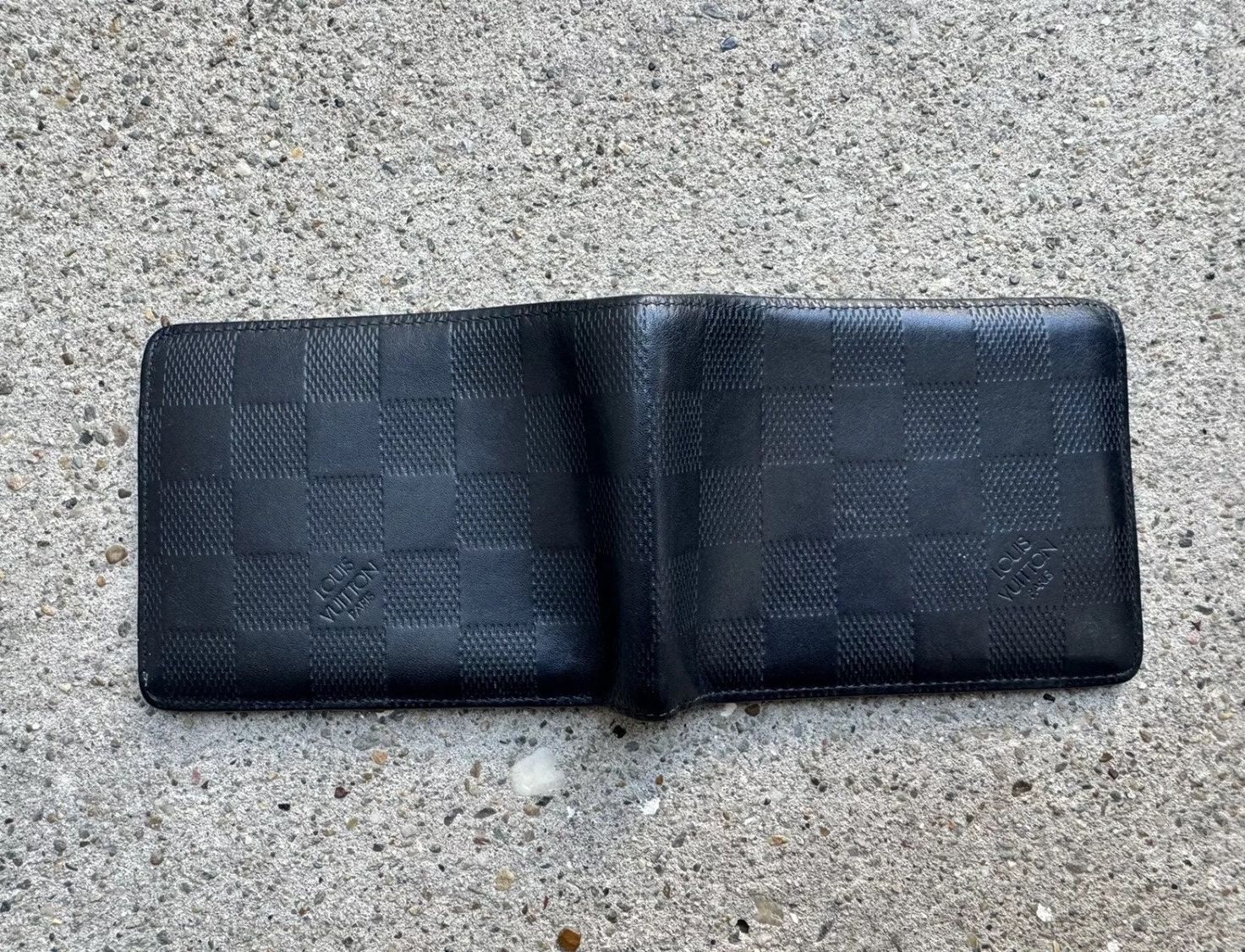 Louis Vuitton 🔥Louis Vuitton🔥Men’s Black Damier Leather Wallet (SP4123) Size ONE SIZE - 12 Thumbnail