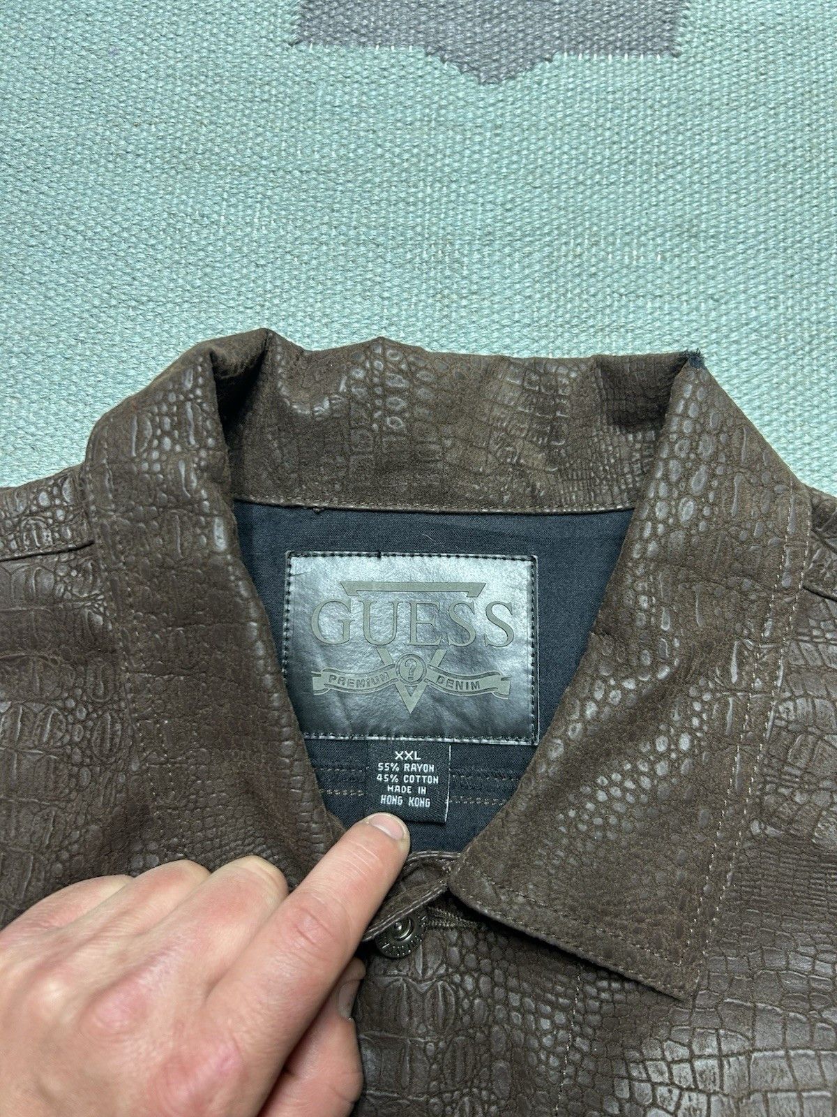 Vintage Guess faux snakeskin trucker jacket rayon cotton y2k XXL Size US XXL / EU 58 / 5 - 5 Thumbnail