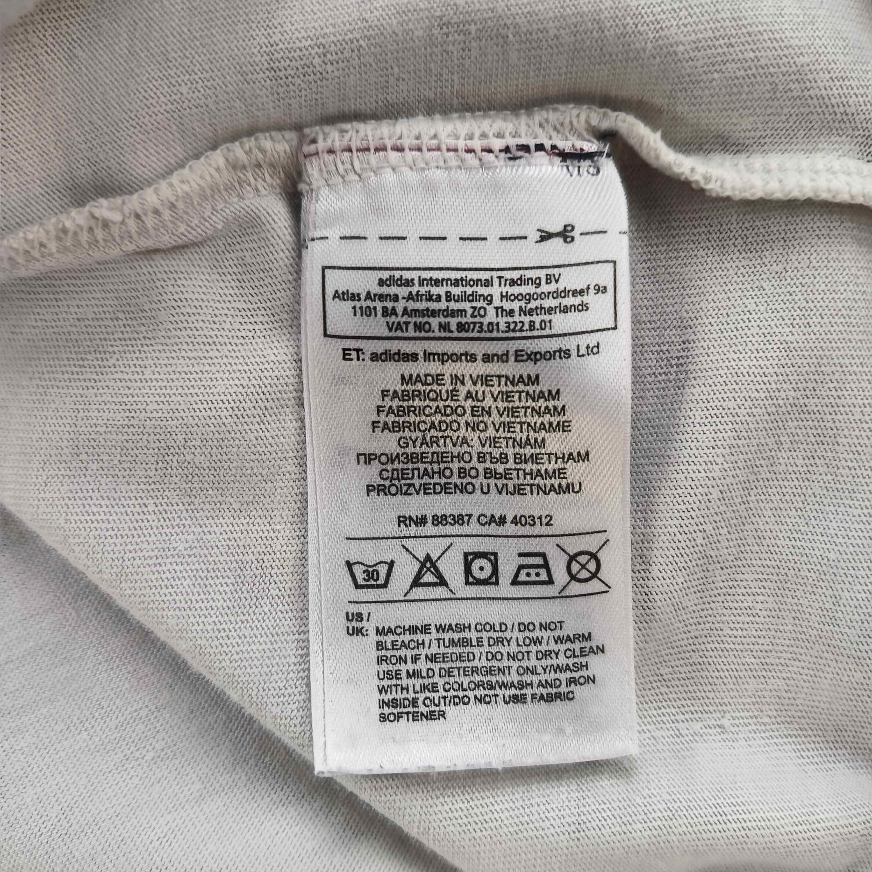 Adidas Real Madrid 2014-15 Adidas football tee shirt size M Size US M / EU 48-50 / 2 - 5 Thumbnail