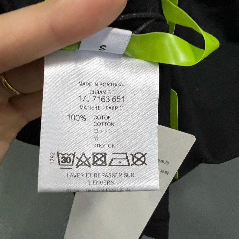 Givenchy Givenchy Black Letter Printed Short Sleeve S Size Size US S / EU 44-46 / 1 - 4 Thumbnail