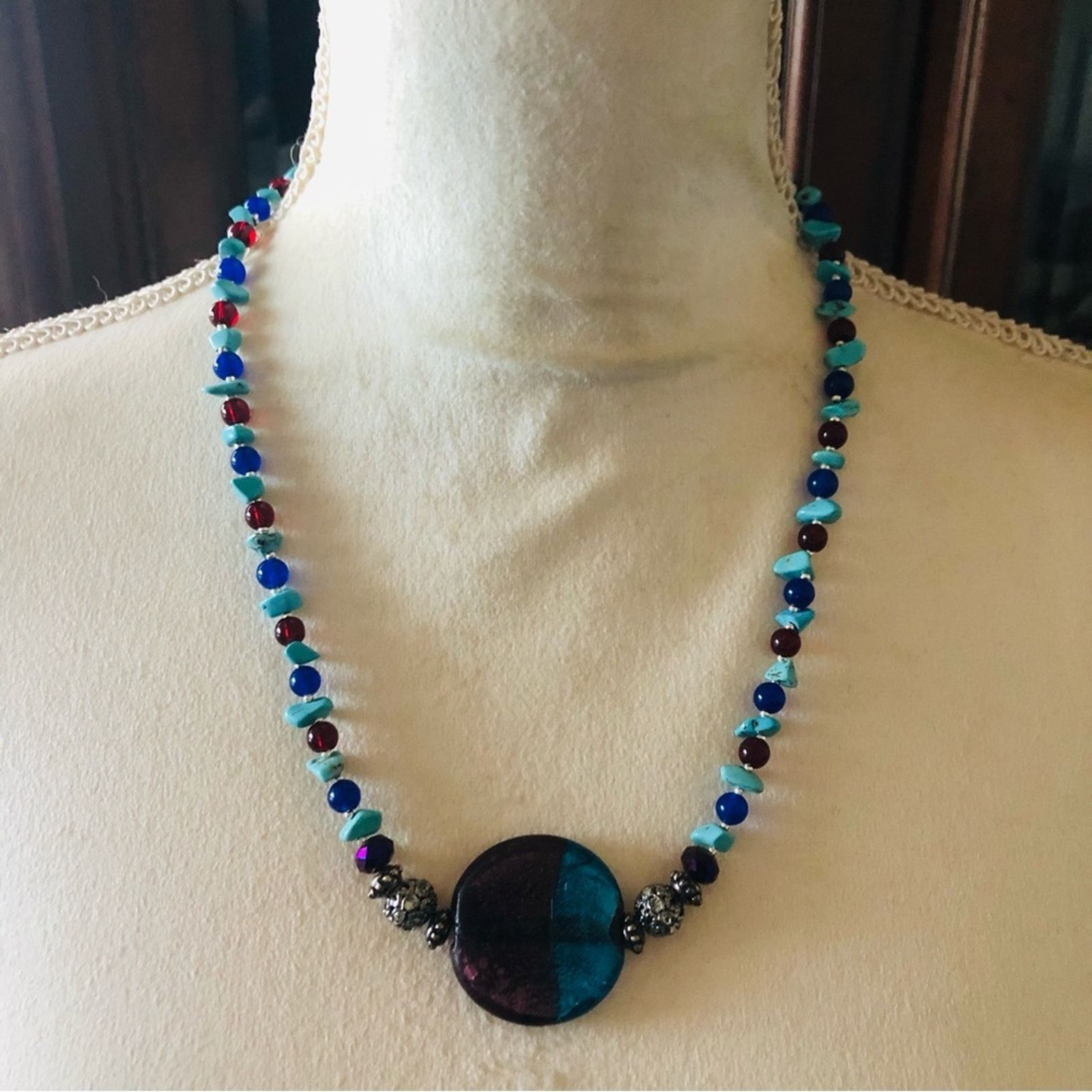Handmade Handcrafted crackle glass howlite lazurite garnet necklac Size ONE SIZE - 2 Thumbnail