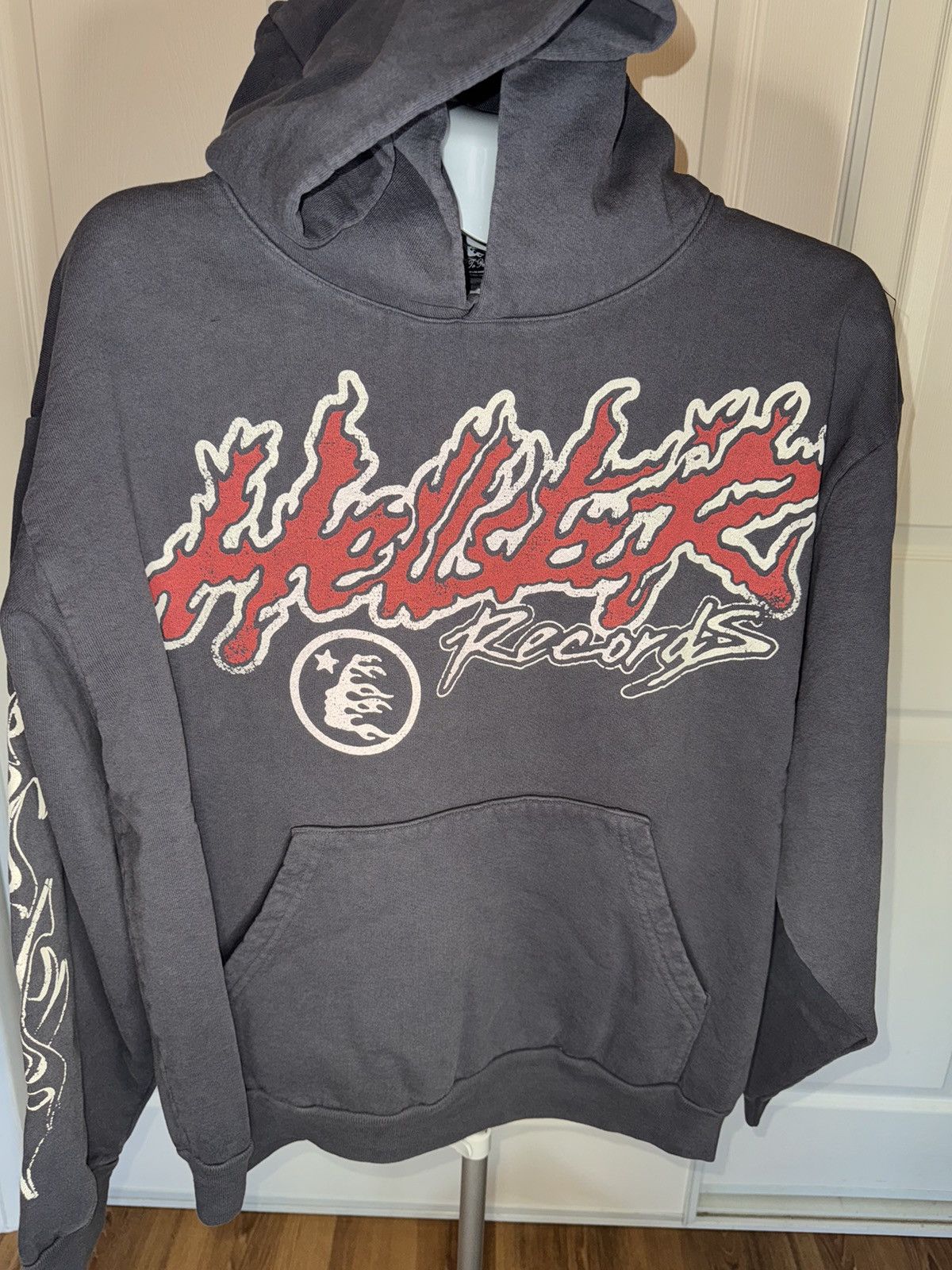ヘルスター HellStar Records ツアー 日付パーカー M