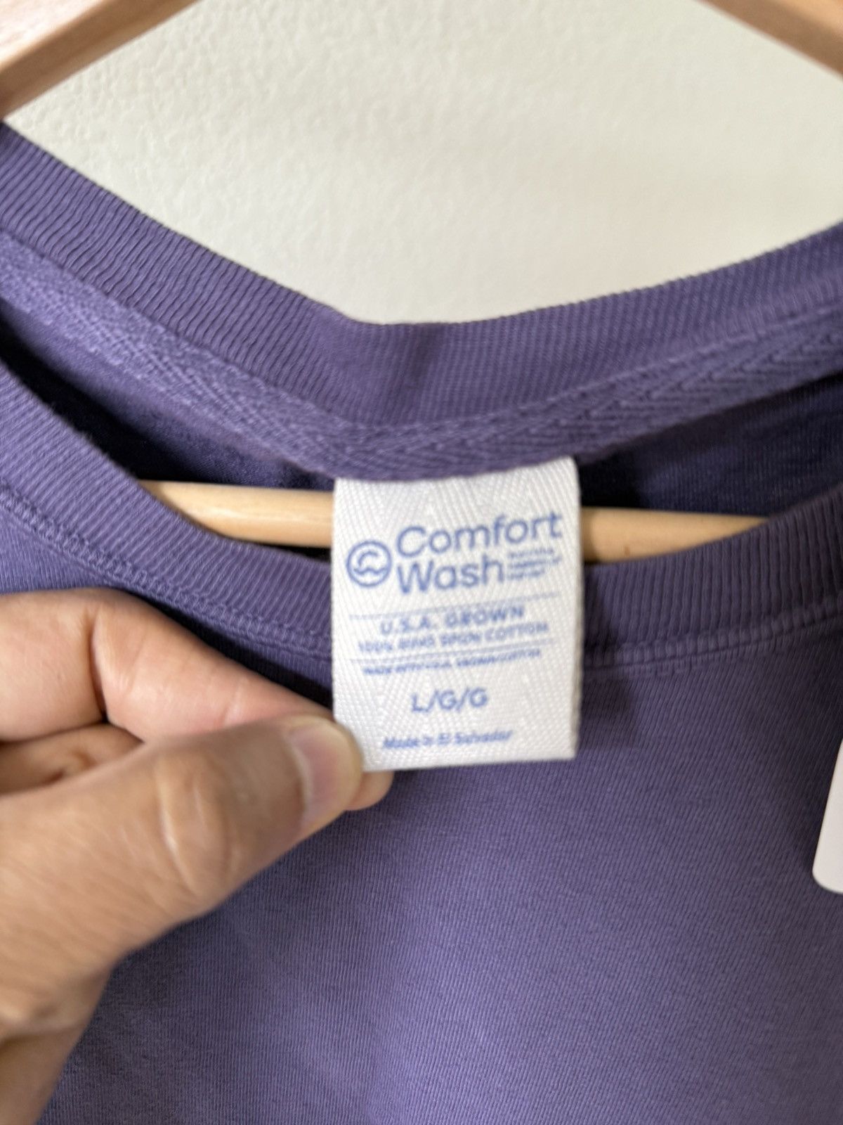 Hanes Mount Rainier T-Shirt 💜 Size US L / EU 52-54 / 3 - 6 Thumbnail