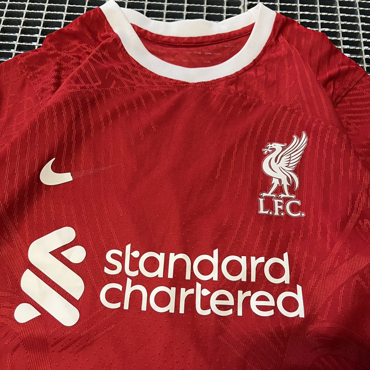 Nike Nike Liverpool Darwin Away Soccer Jersey T-shirt Blokecore Size US M / EU 48-50 / 2 - 5 Thumbnail