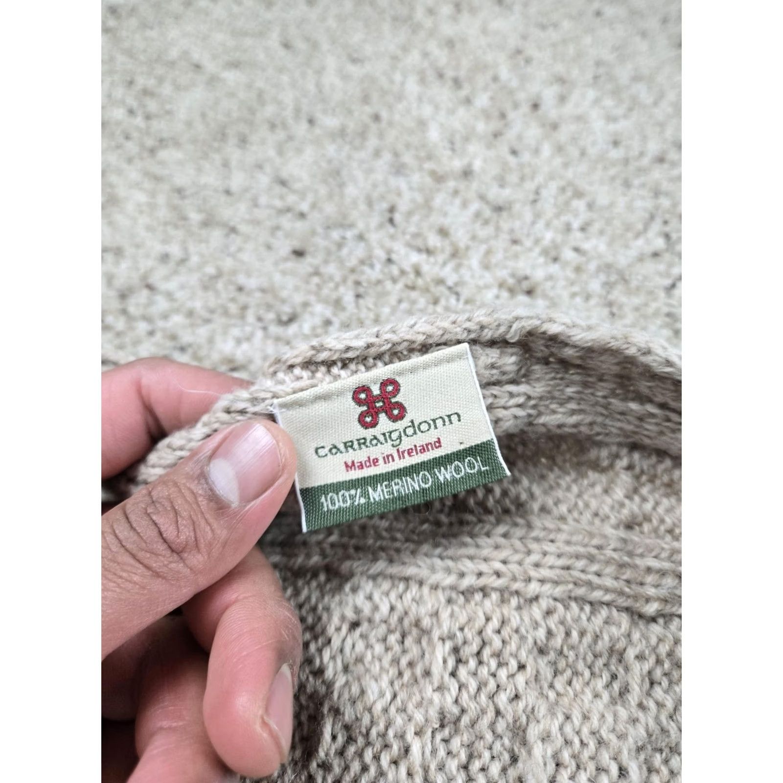 Vintage VINTAGE Carraig Donn Shawl Womens One Size Beige Aran Cable Knit Merino Wool Ireland Vest Size ONE SIZE - 3 Thumbnail